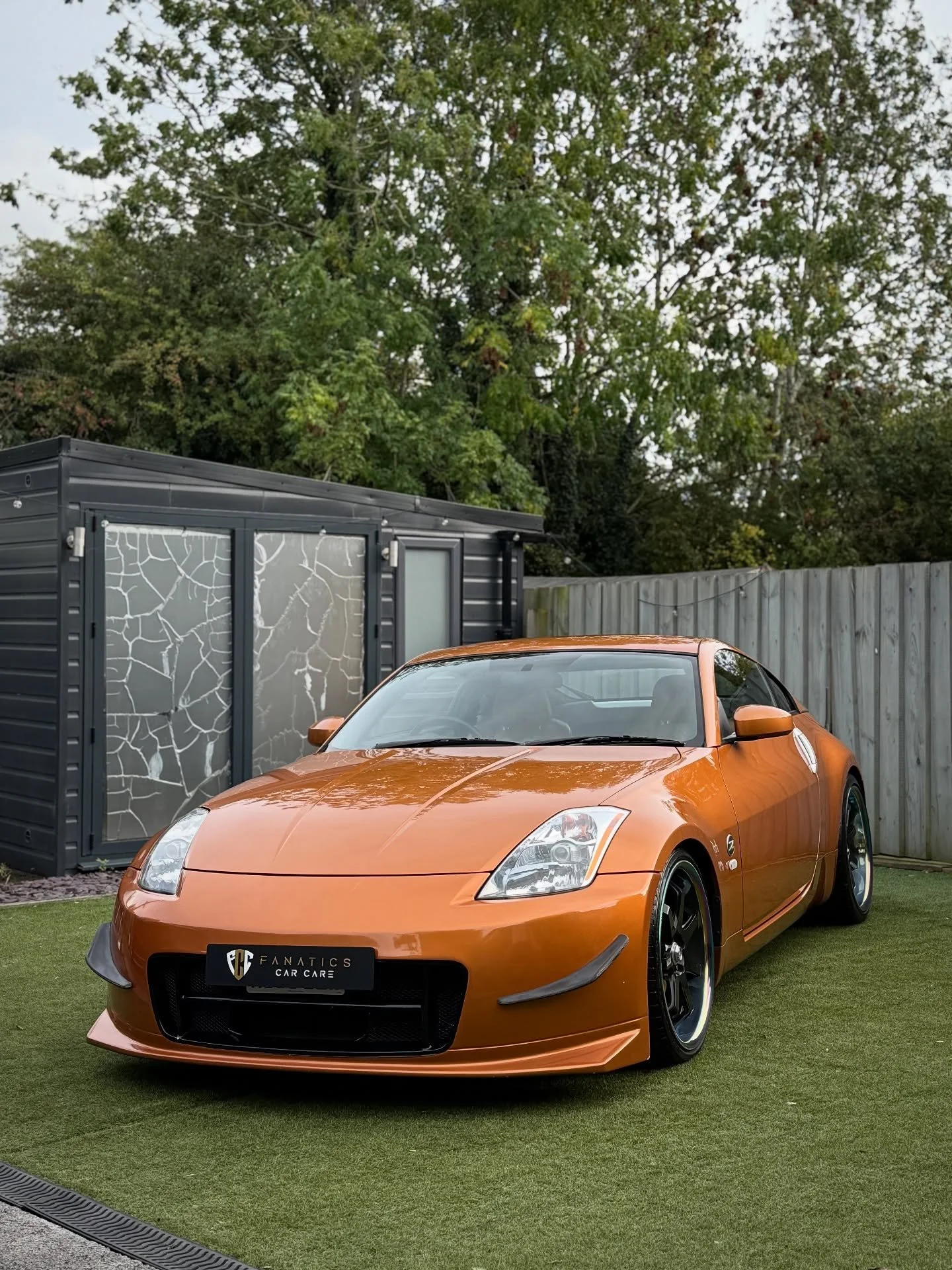 350Z ready to hit the web following its pre-sale detail. 

A comprehensive package was opted for in order to get this iconic Jap in a worthy state for its new owner 🤝

Package consisted of:
✅ Exterior &amp; interior deep cleans
✅ 2 stage decontamina