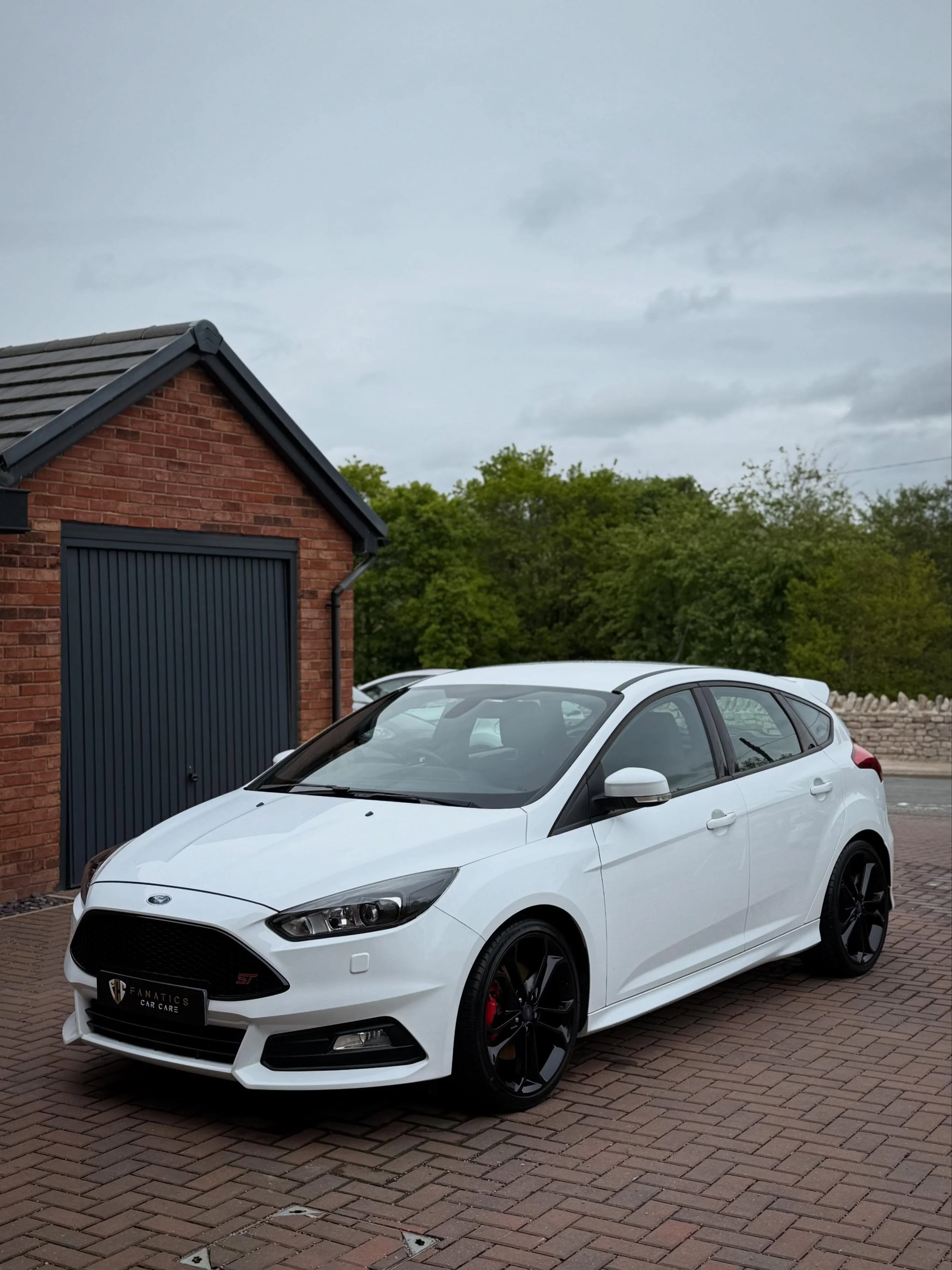 Another white Focus boxed off with a Factory Reset. This now crispy looking ST has been brought back up to standard for its new owner.

Also joining the maintenance club to keep it fresh for the foreseeable with monthly visits, making 3 cars now at t