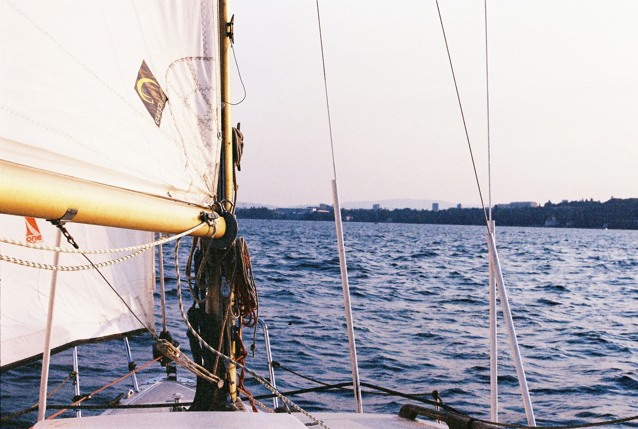 R1-09296-019A.JPG
