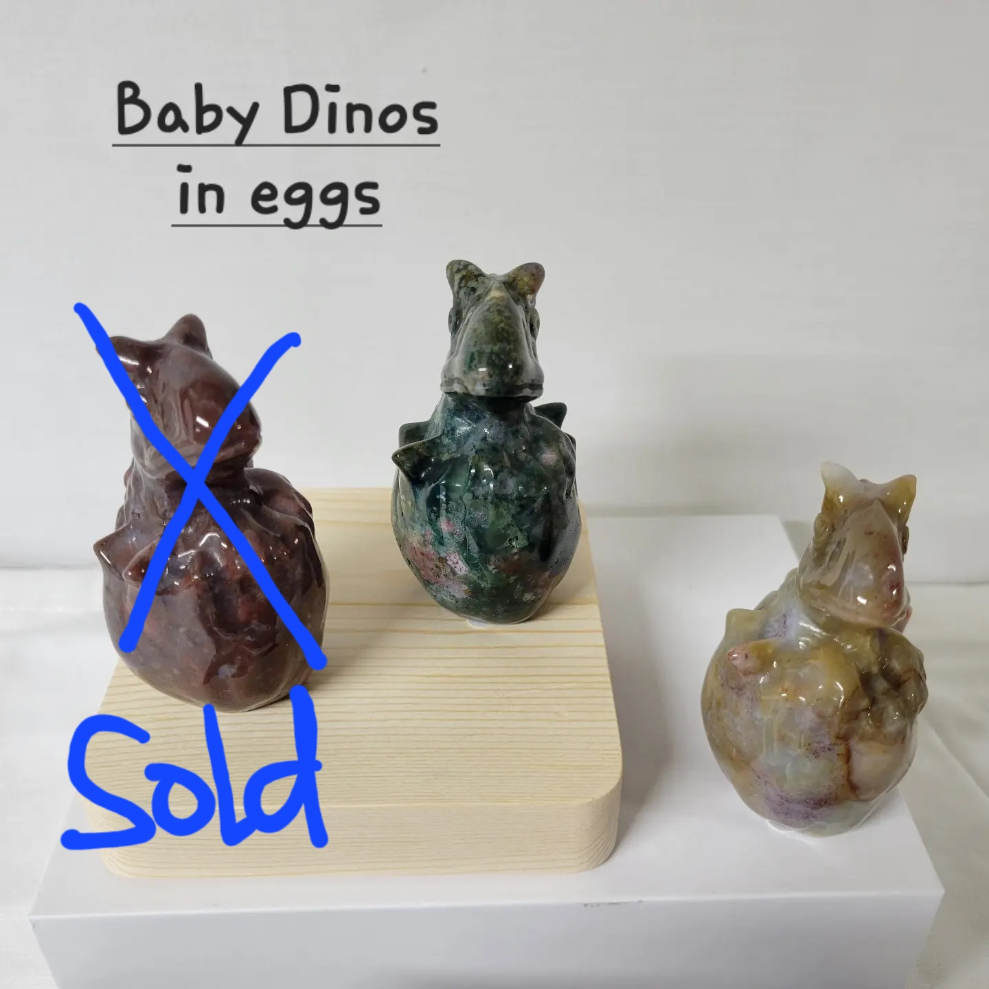 Baby Dinos in Egg .png