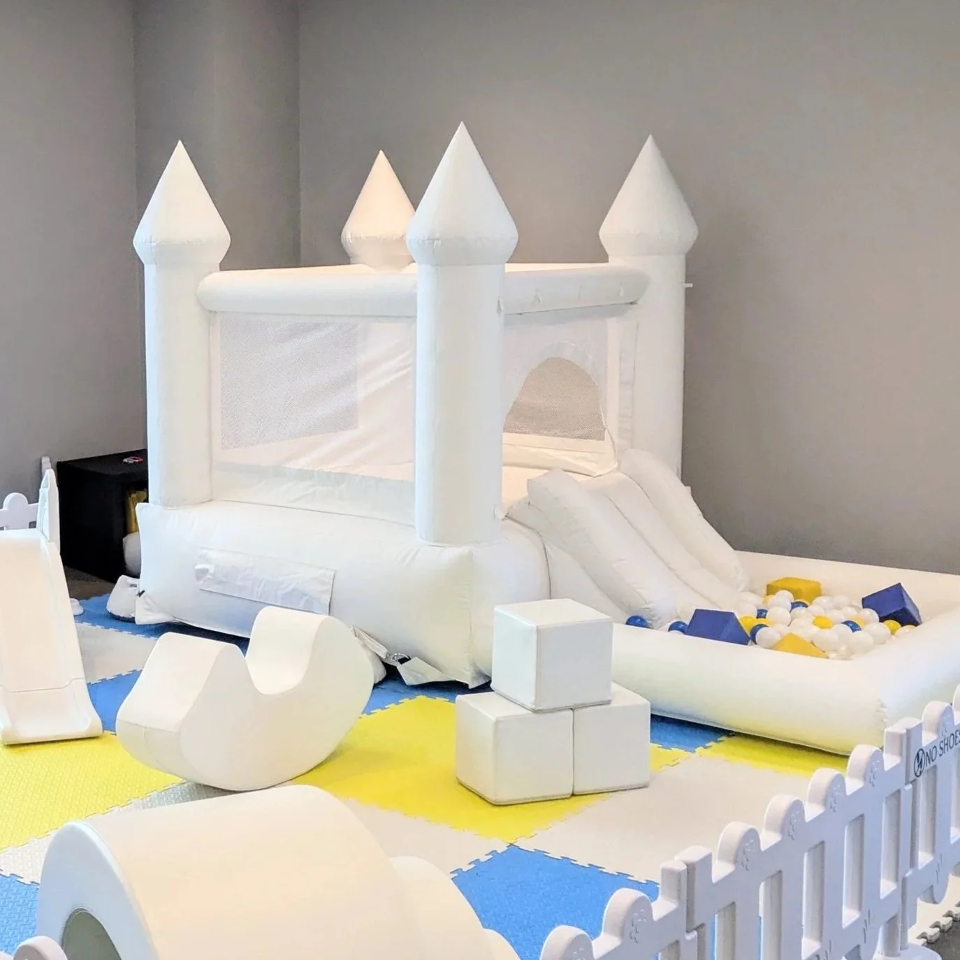 Midi Bounce House Set
