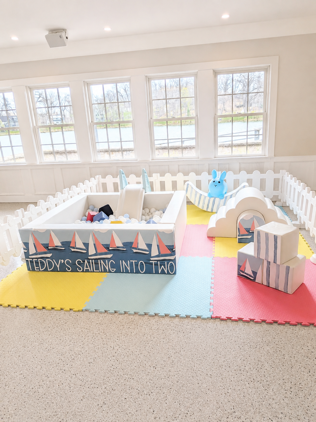 ball pit soft play rental illinois.png