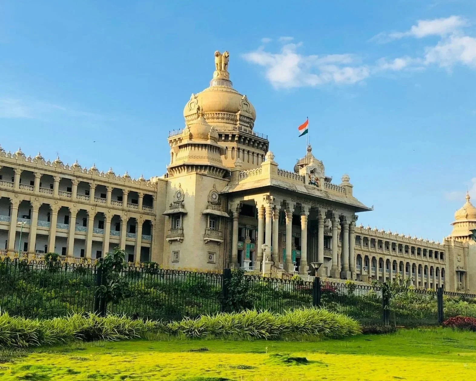 Subnational-Estimate Report: Living Income and Living Wage Estimates for Karnataka, India. 2025