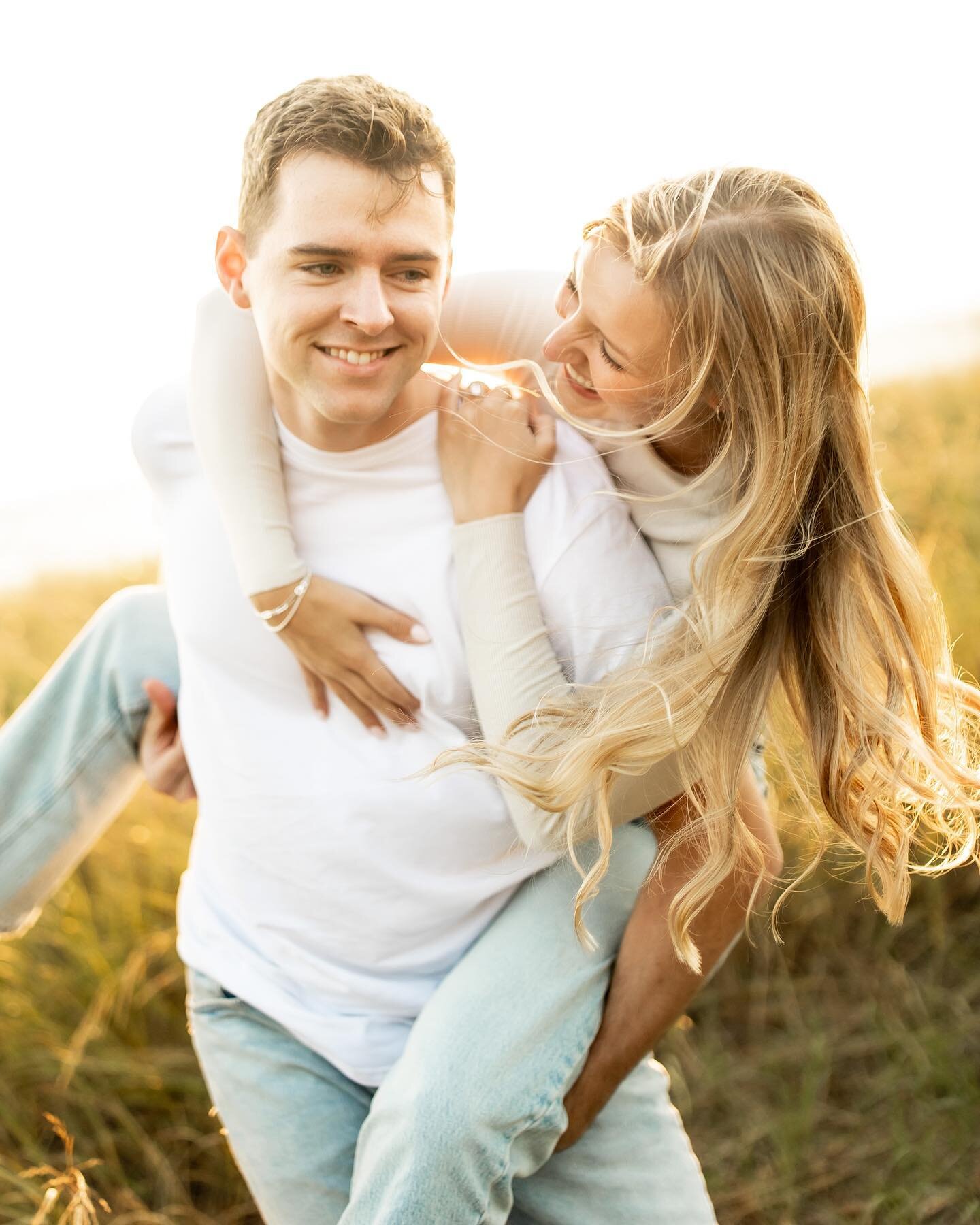 Haveeee I mentioned how giddy I am for 2024 ?? 

🤗

#grandrapidsweddingphotographer #michiganweddingphotographer #engagementphotos #lakemichigan