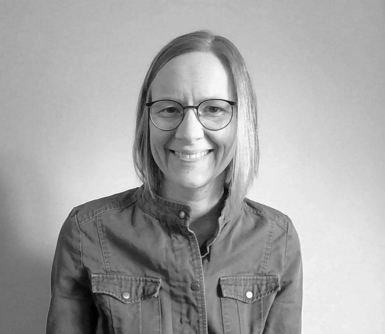 yvonne_headshot copy.jpg