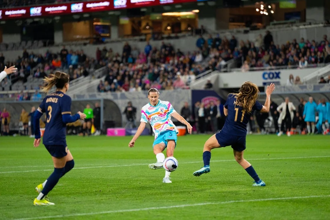 Stoppage time stunner ends Seattle’s  Reign over Wave