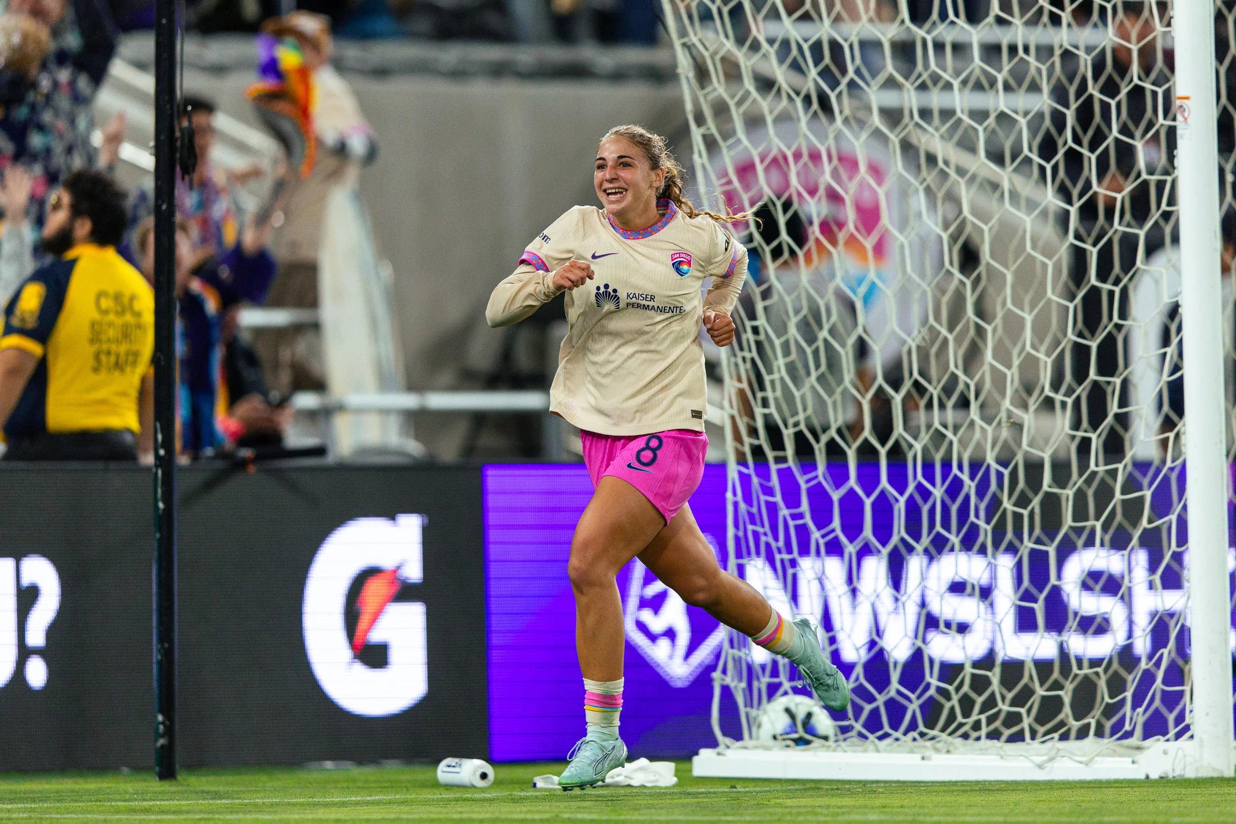 Kimmi Ascanio scores late game-winner against Washington Spirit