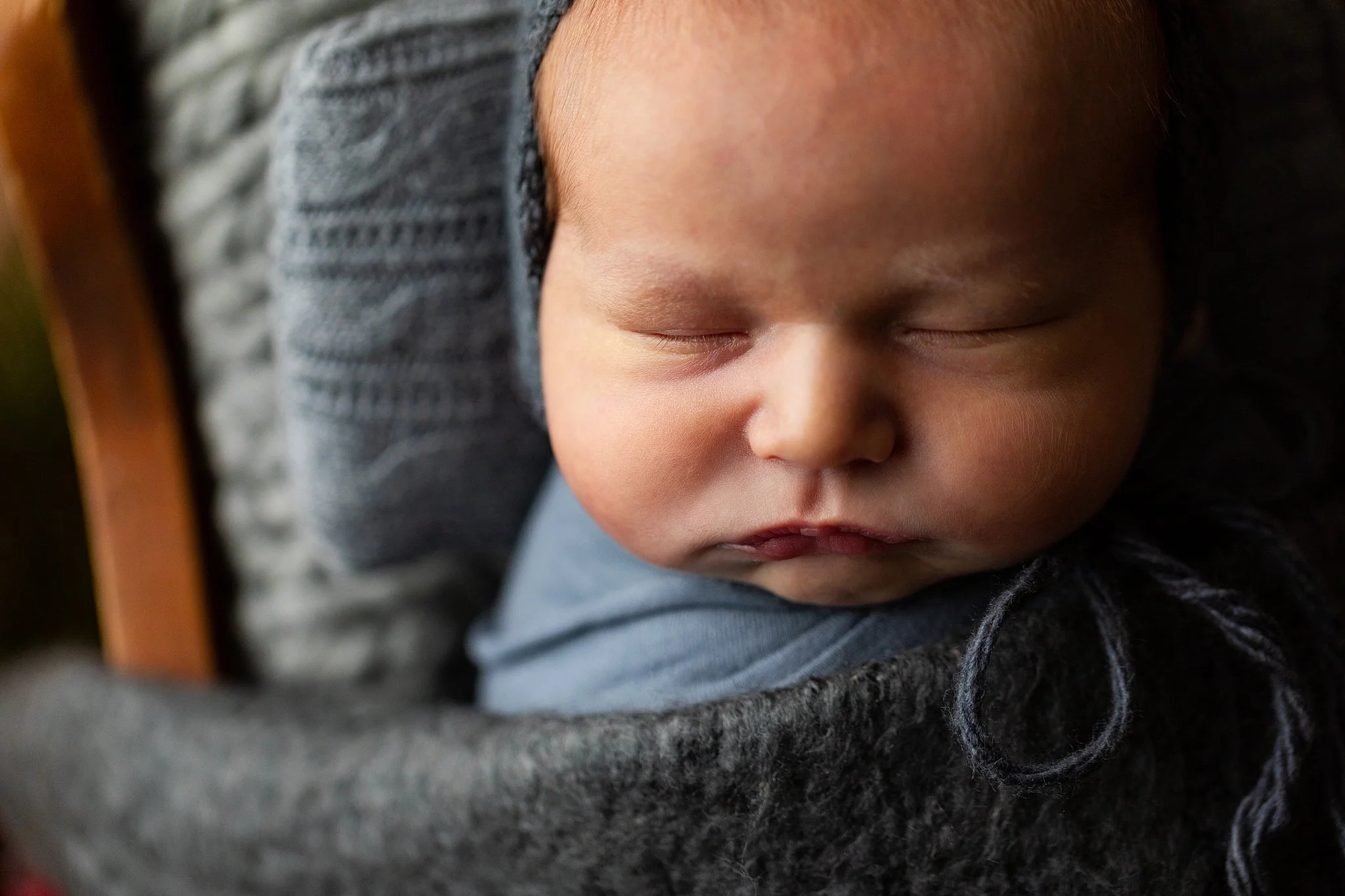 more-than-a-moment-studios-newborn-photographer-cornwall-ottawa-photographer_0103.jpg