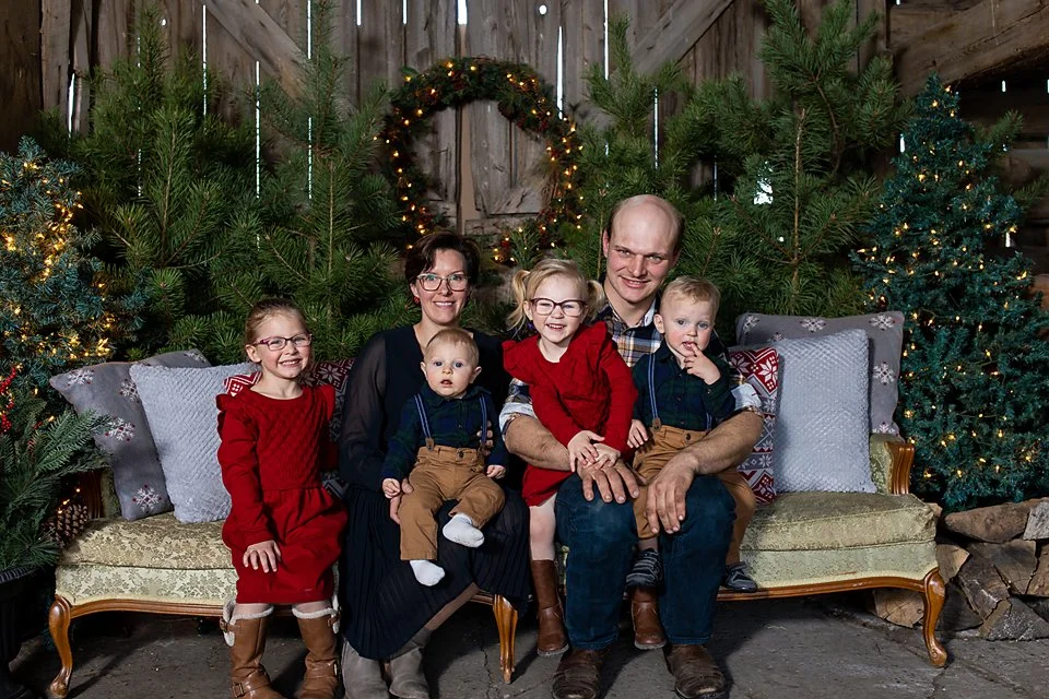 Holiday Minis!! | Cornwall &amp; Ottawa Photographer