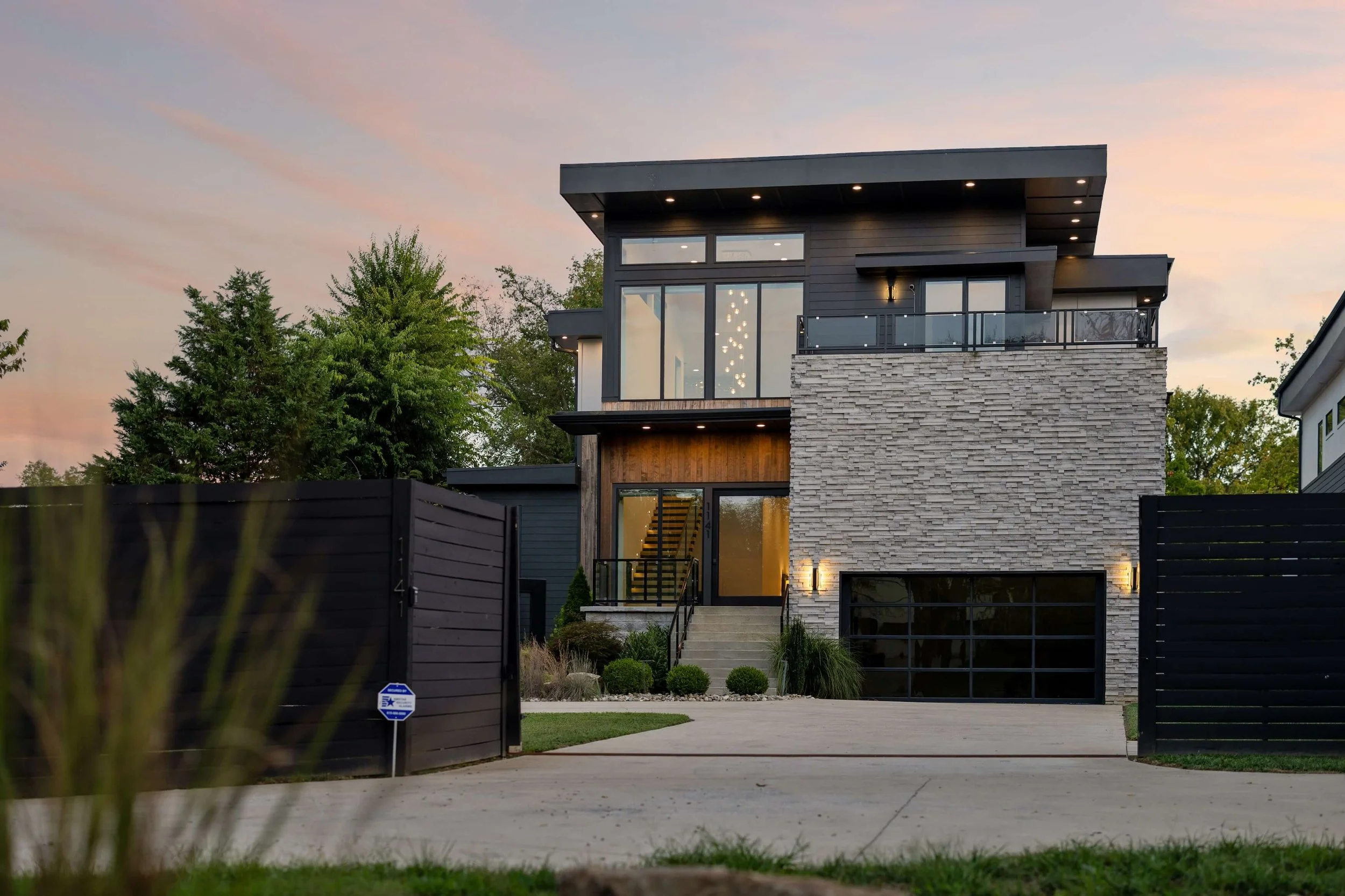 01 Ryan Thewes Architect Derrick Henry.jpg