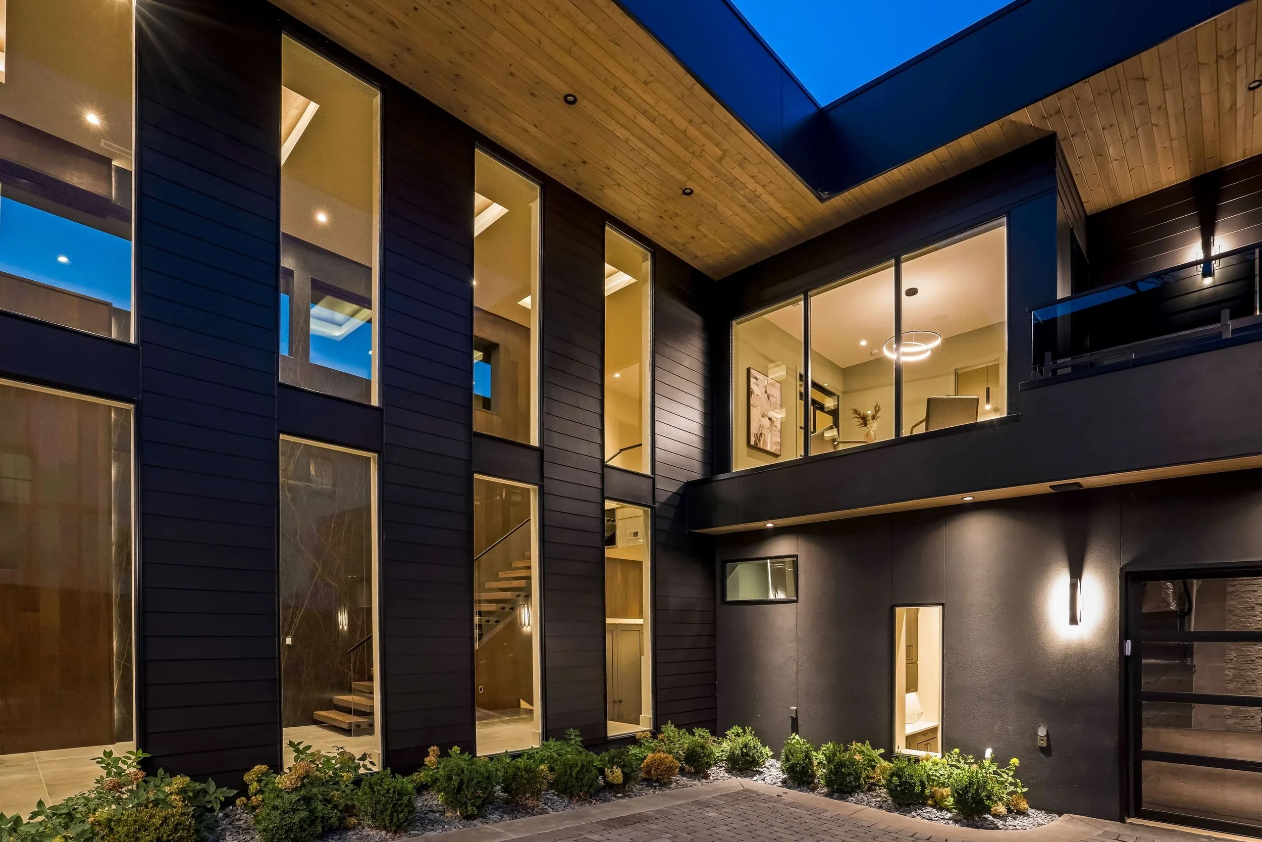 23 3906 Harding Ryan Thewes Architect.jpg