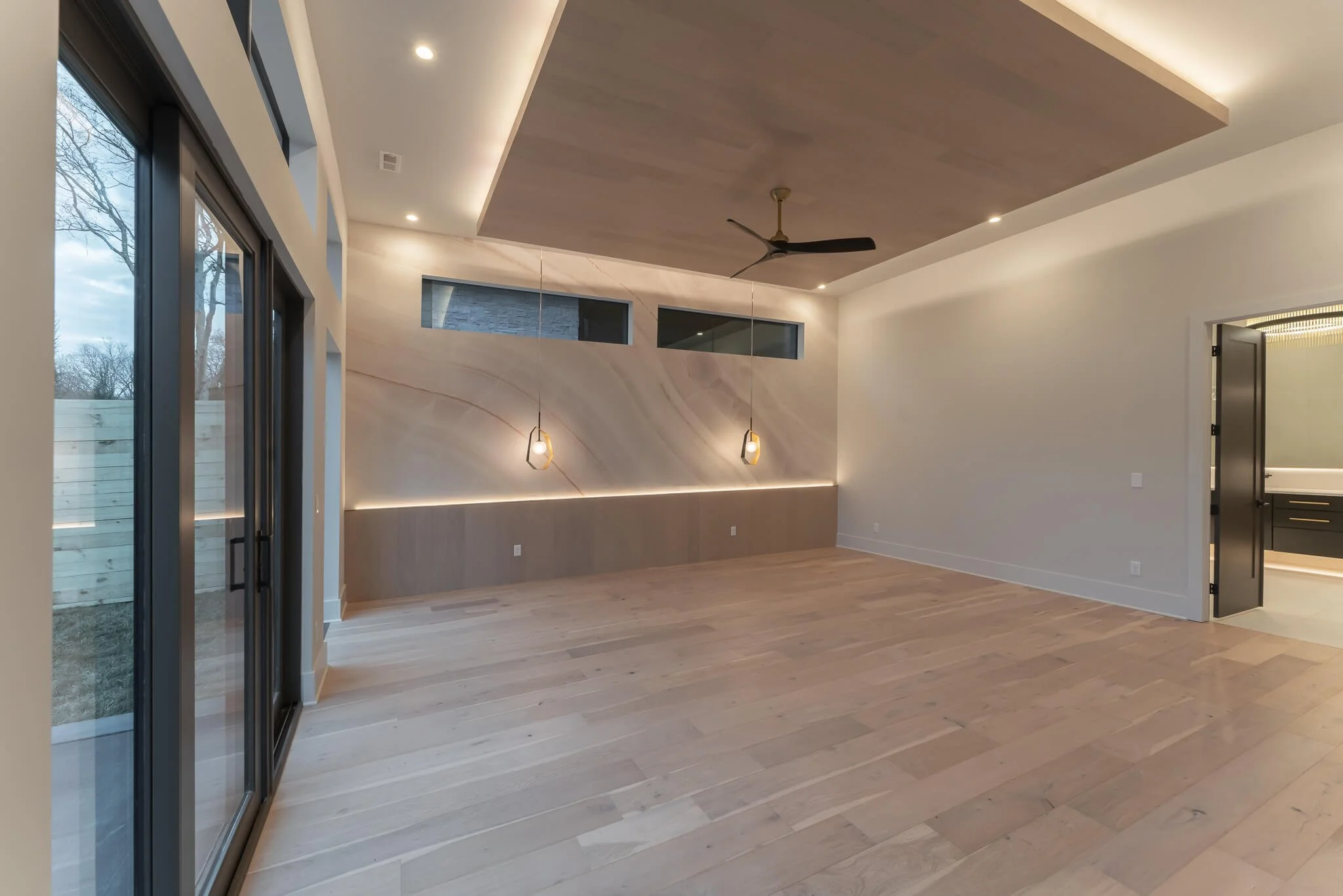 13 3908 Harding Ryan Thewes Architect.jpg