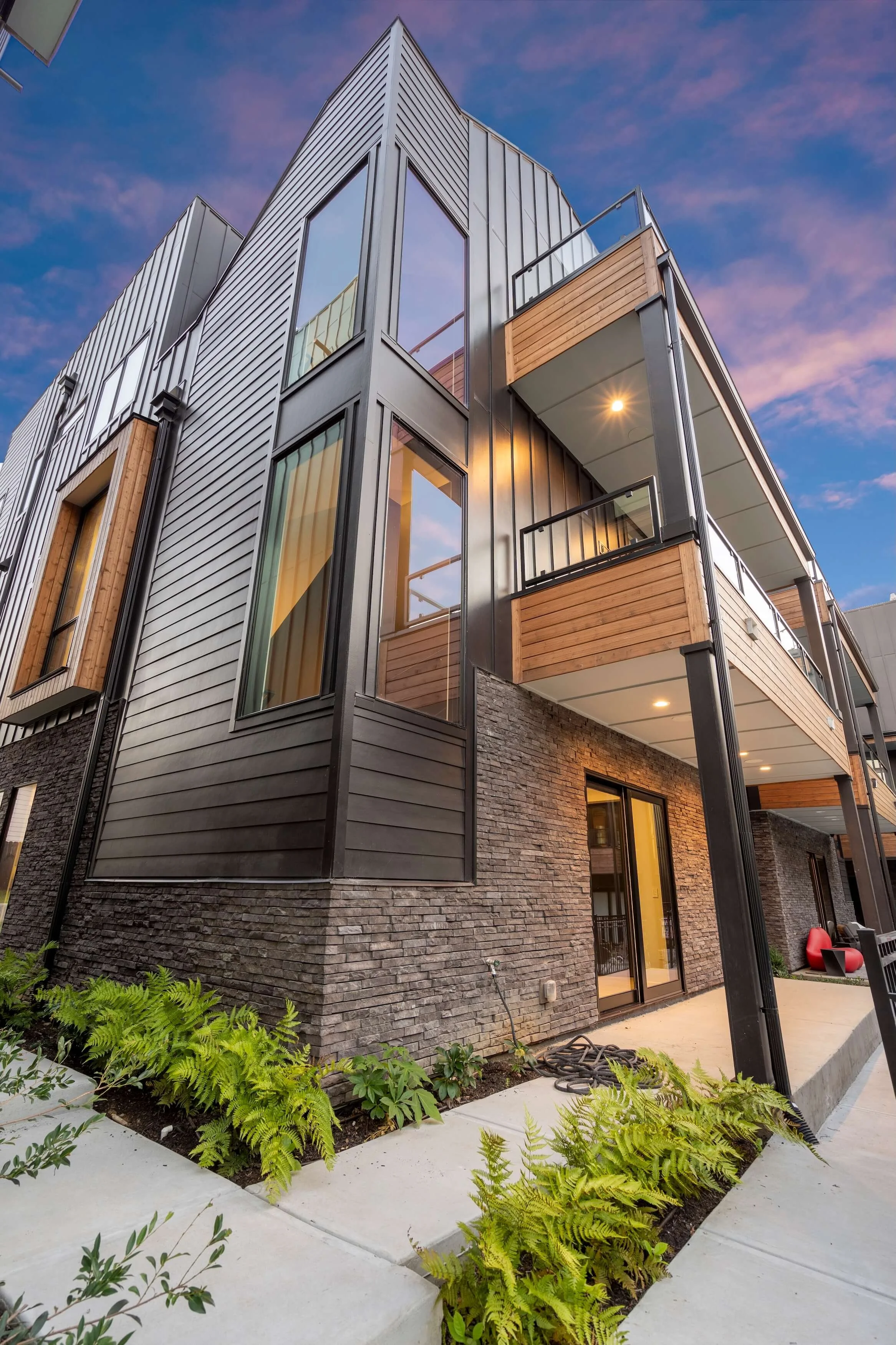 30 Green Hills Station Ryan Thewes Architect.jpg