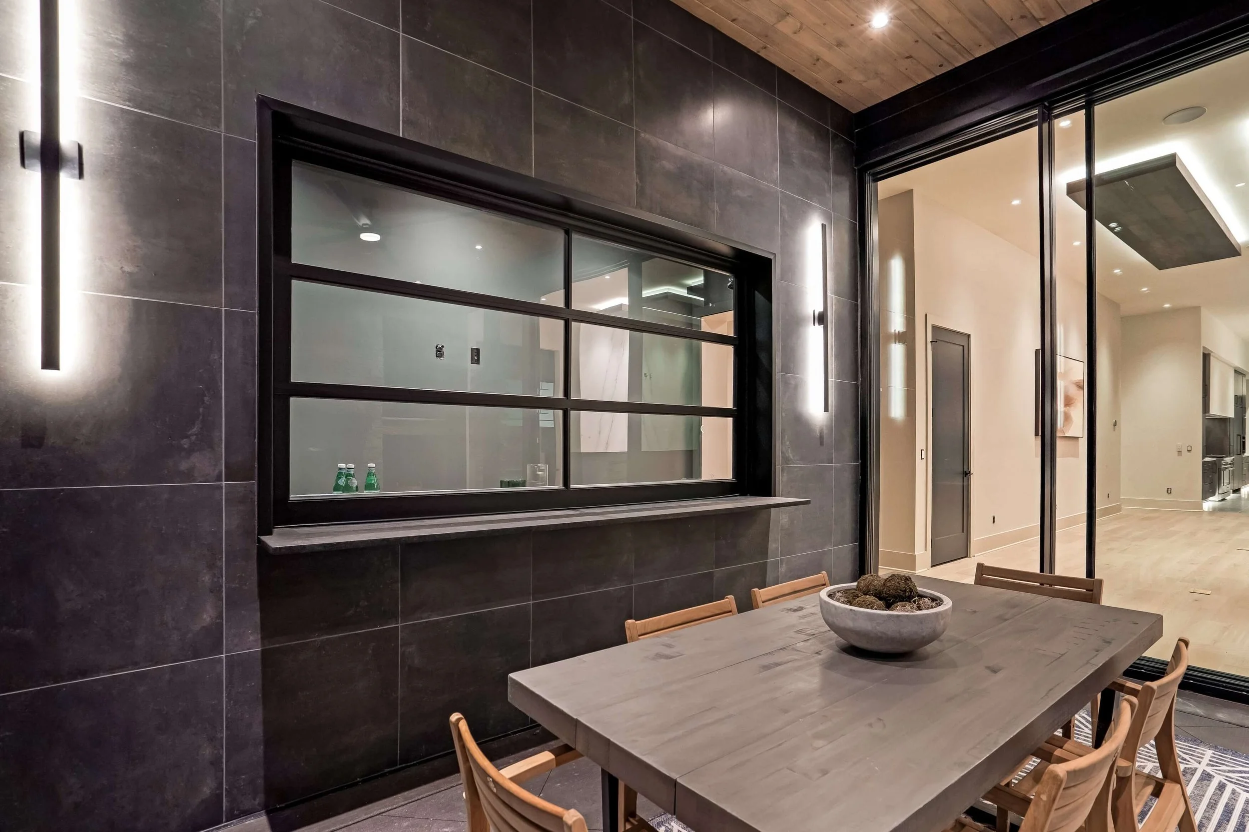 28 3906 Harding Ryan Thewes Architect.jpg