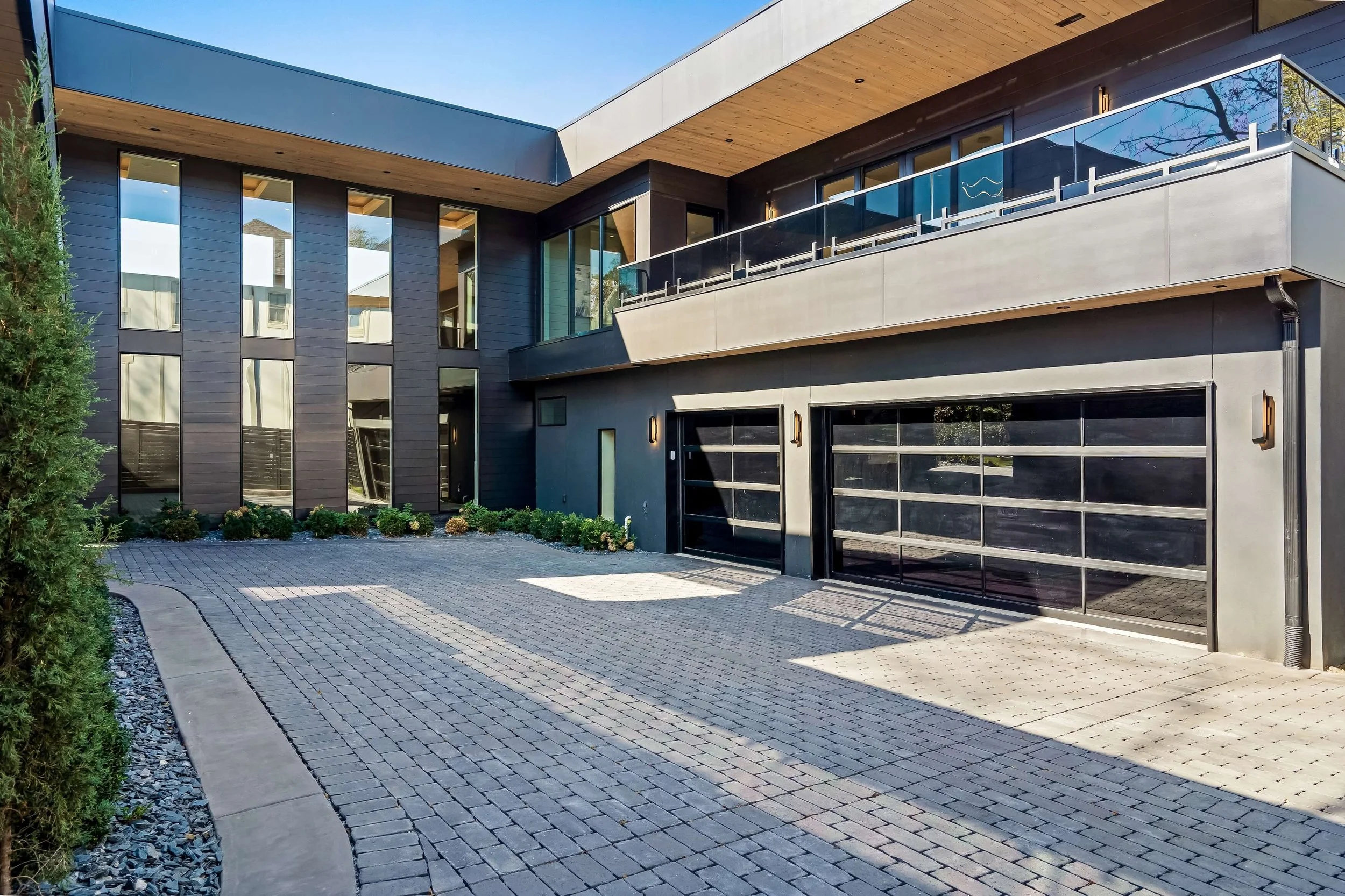 14 3906 Harding Ryan Thewes Architect.jpg