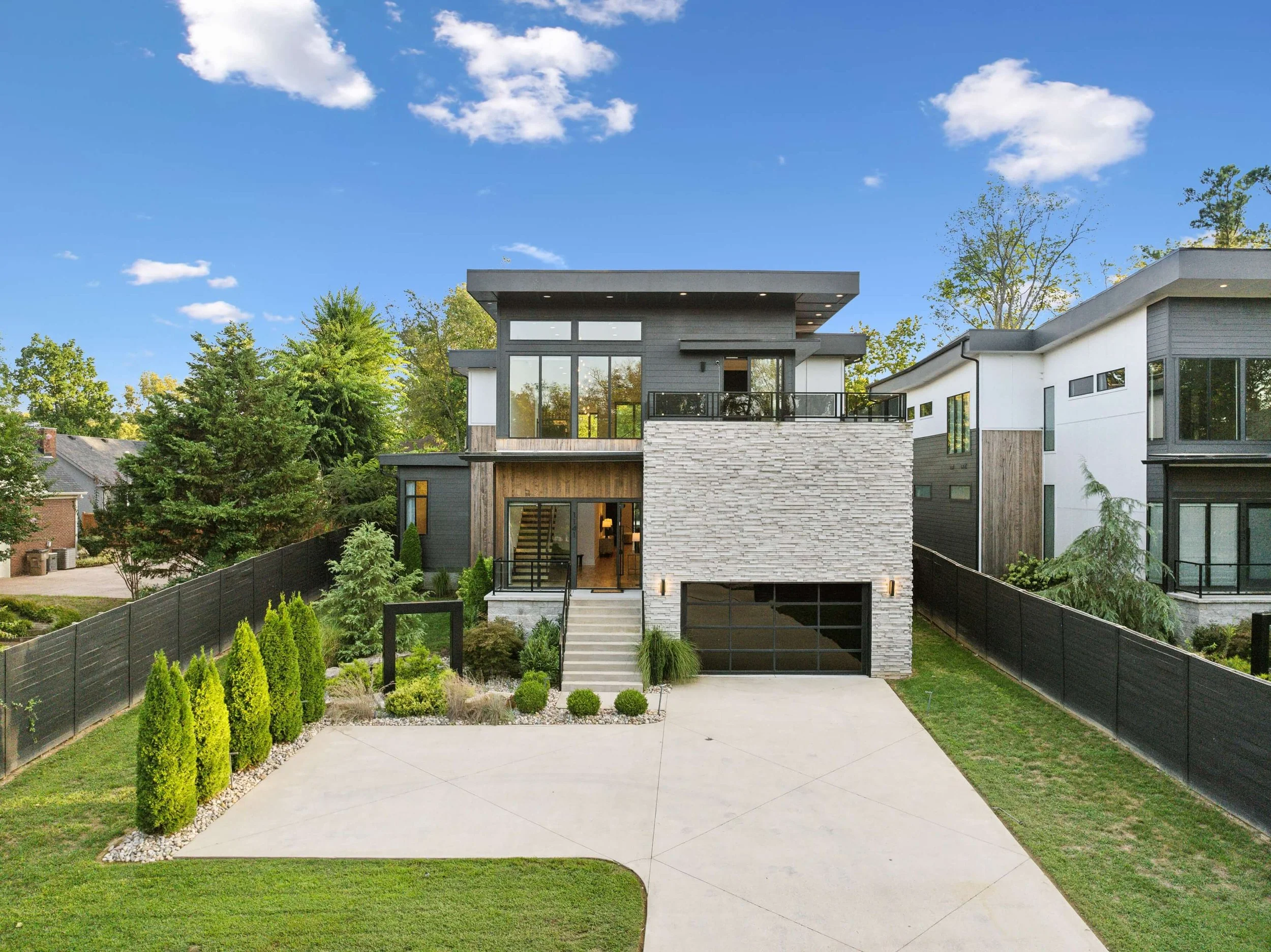 02 Ryan Thewes Architect Derrick Henry.jpg