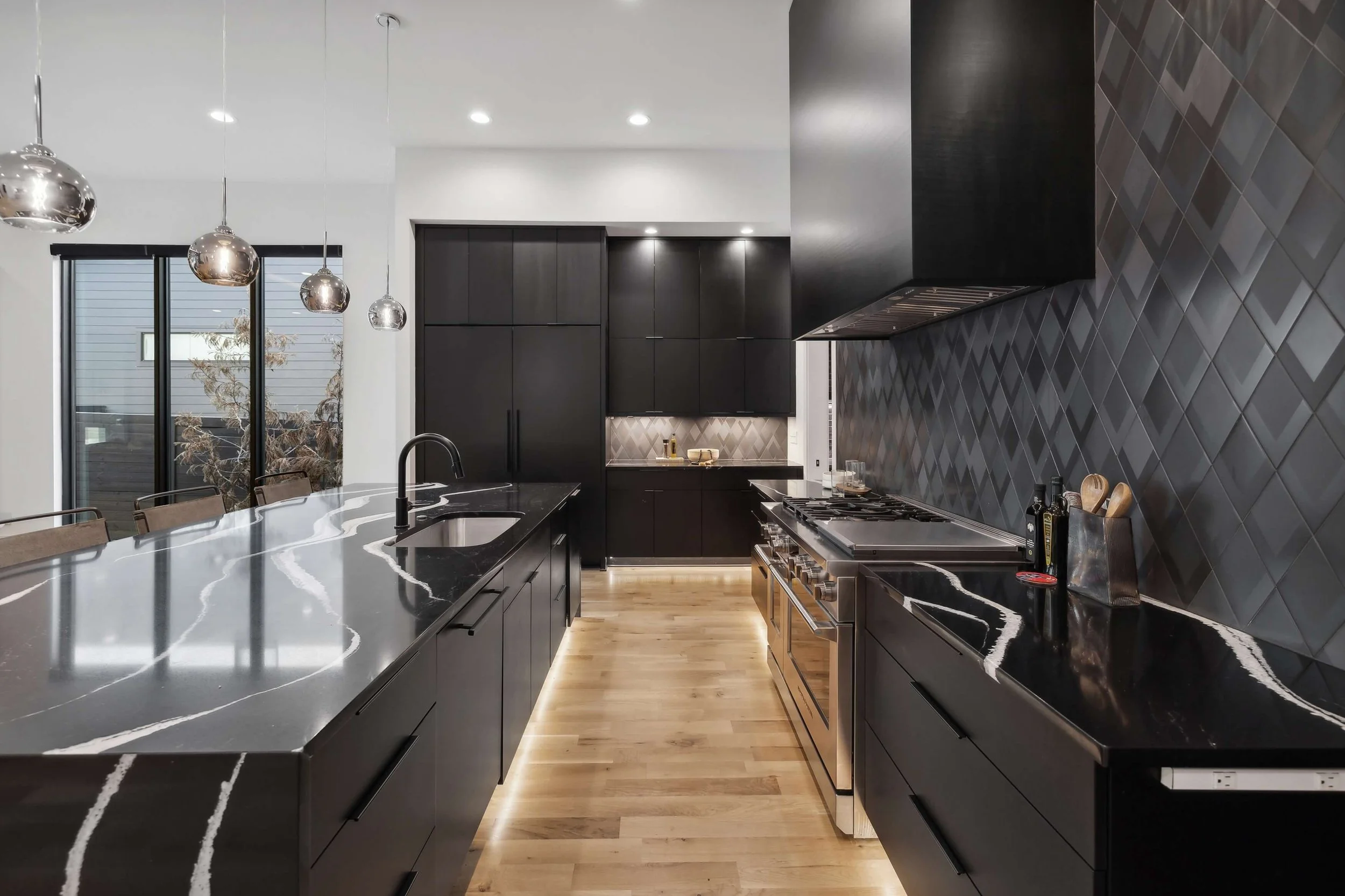 05 Ryan Thewes Architect Derrick Henry.jpg