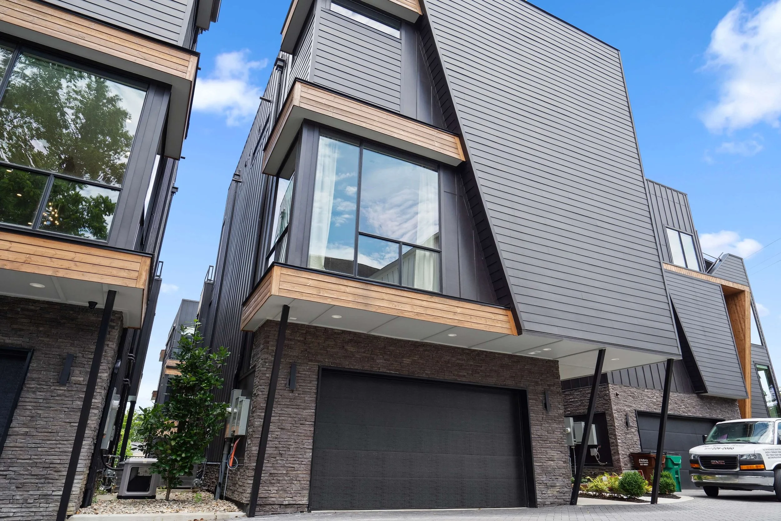 06 Green Hills Station Ryan Thewes Architect.jpg