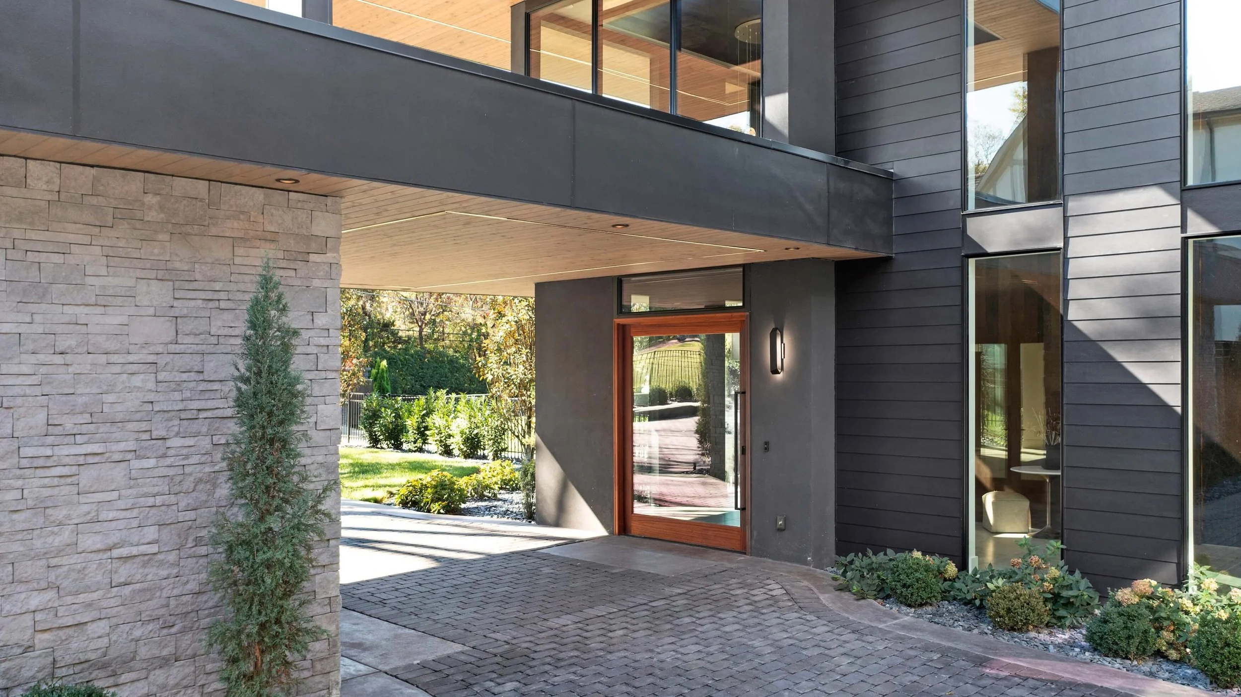 16 3906 Harding Ryan Thewes Architect.jpg