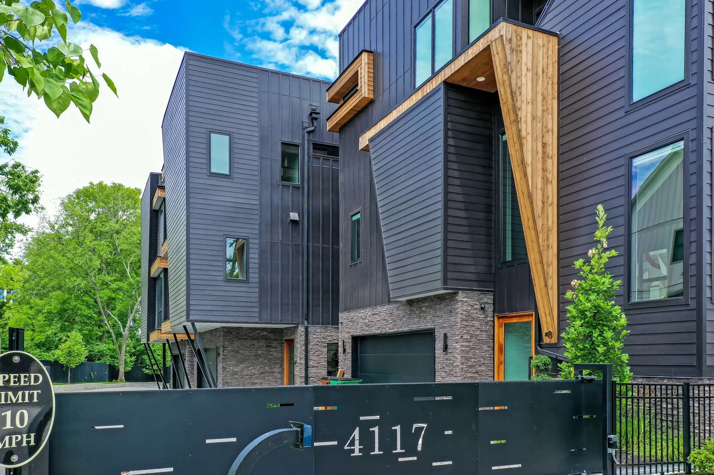 14 Green Hills Station Ryan Thewes Architect.jpg