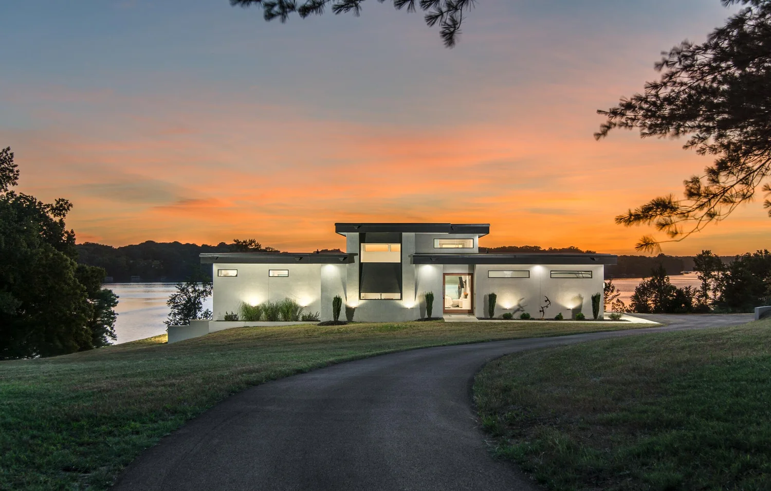 Old Hickory Lake House — Ryan Thewes Architect