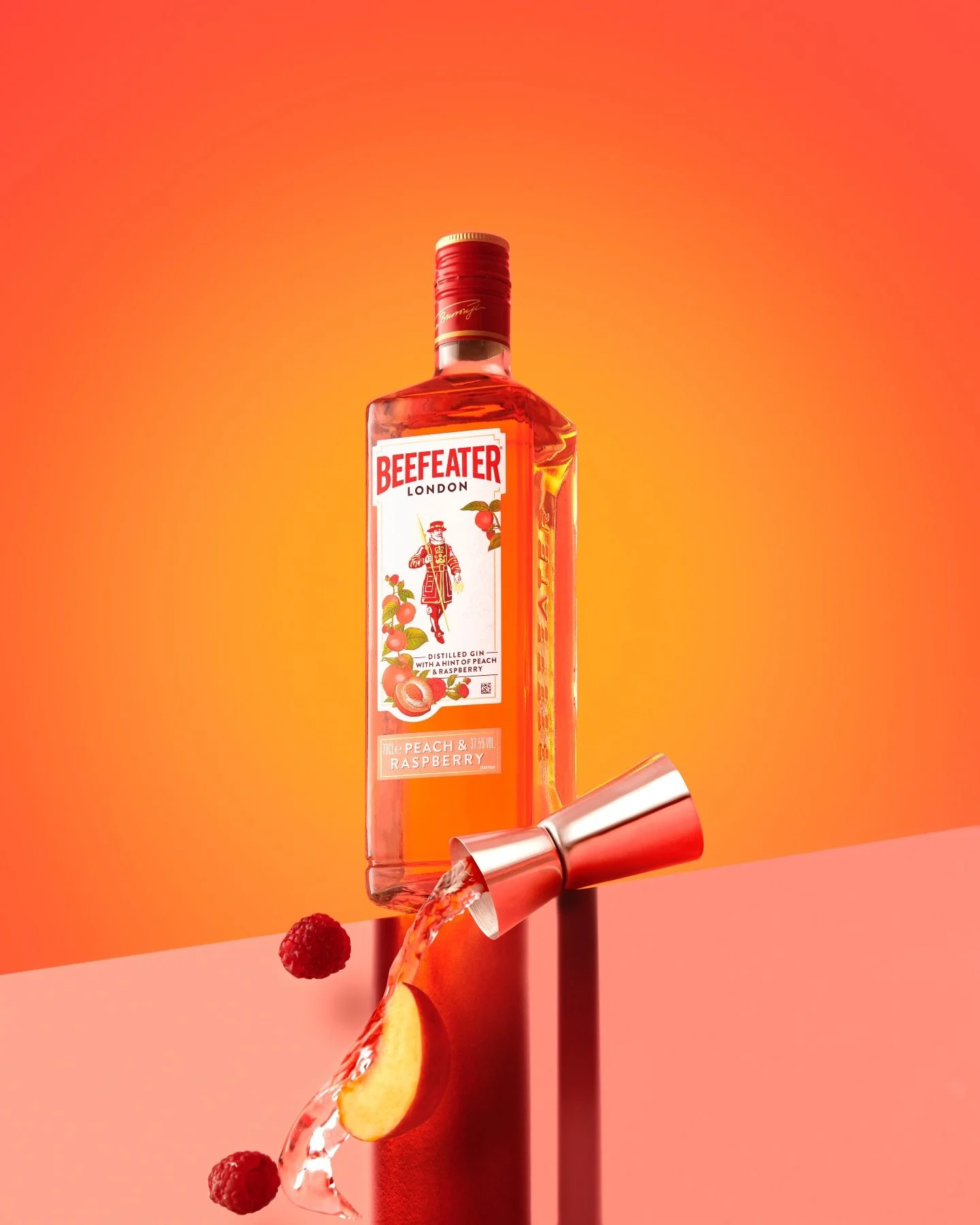 Peachy flavours and colours🍑 @beefeatergin 

Represented by @agentatlarge