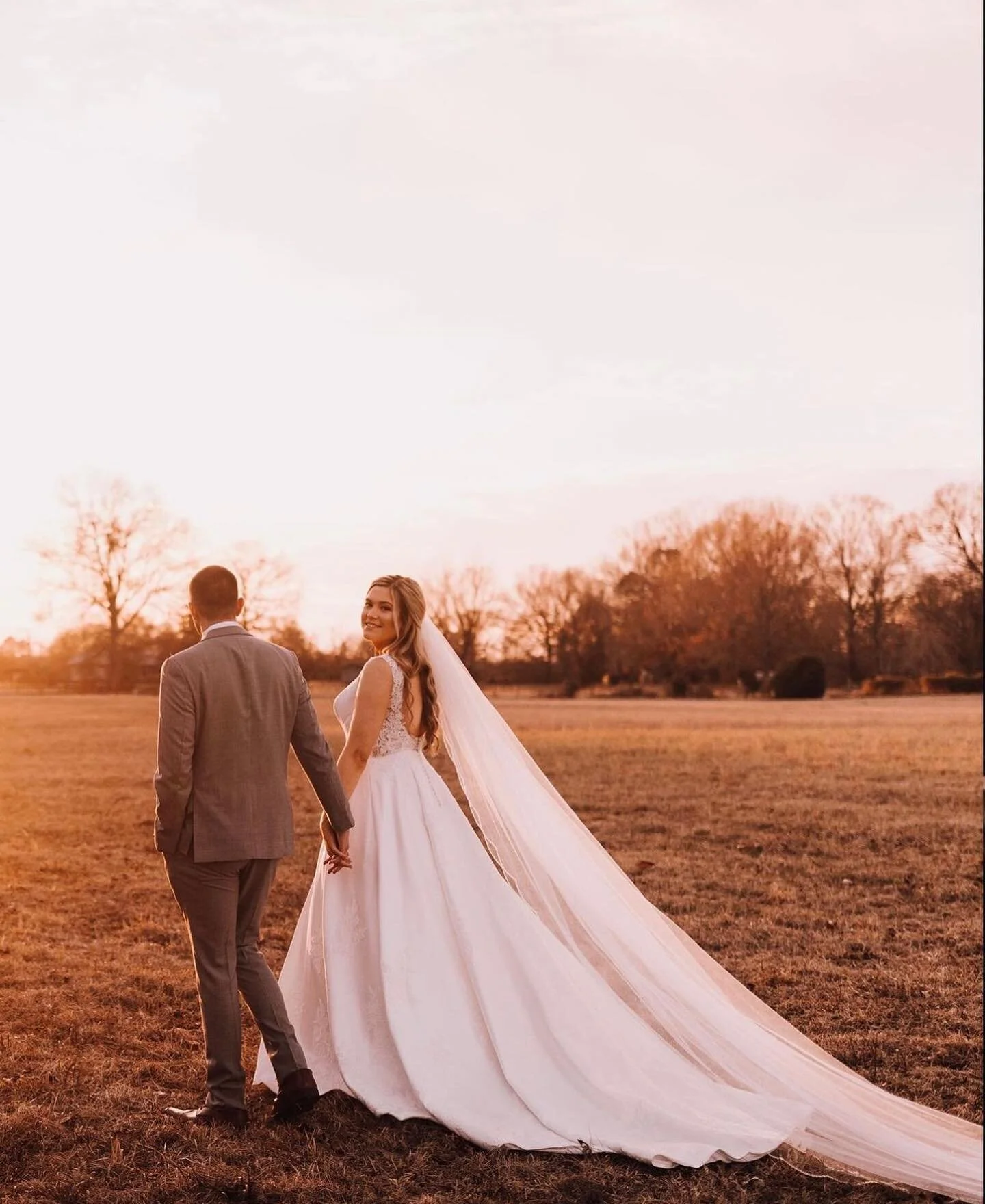 Walk in to forever in @gebmenswear 🖤 Congratulations to the Lindsey’s! 💍🤩