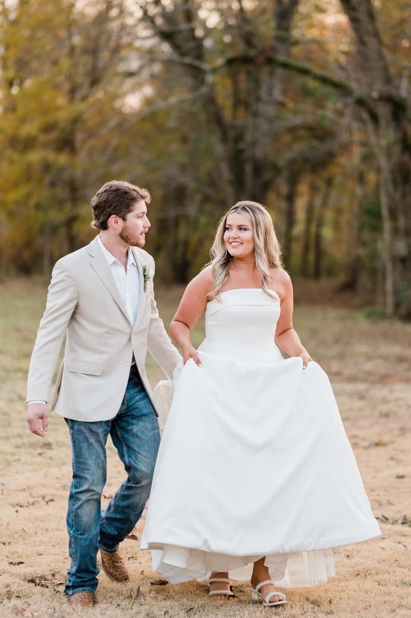 sweep your bride away, and look sharp while doing it 😉 Book  your suits today!
Photographed by Carlye Allen @allysonmortonx