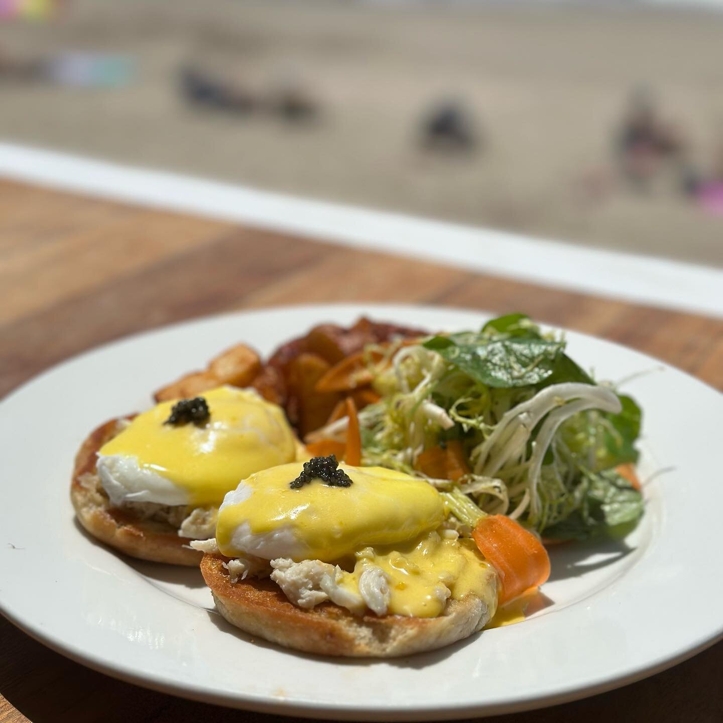 Brunch returns to the Beach!! Beginning Mother&rsquo;s Day, May 14th from 10 am to 1 pm we will be serving our world famous brunch. So join us and bring your families to celebrate Mom 💕
Please note we are still not taking reservations at this time s