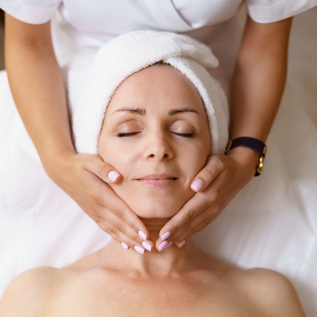 The Brightening Facial