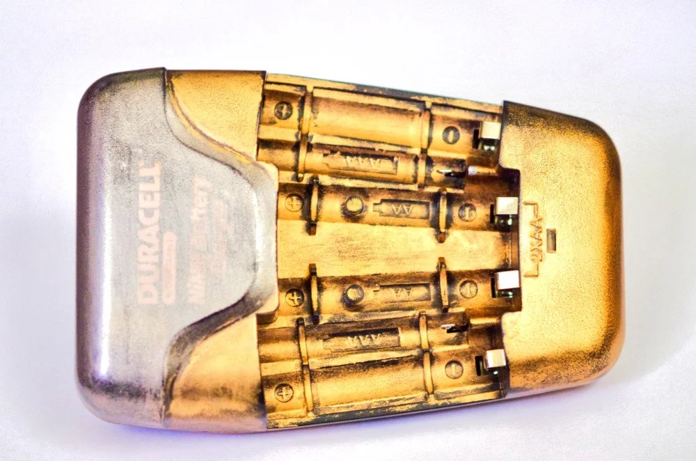 using rub n buff on a battery charger