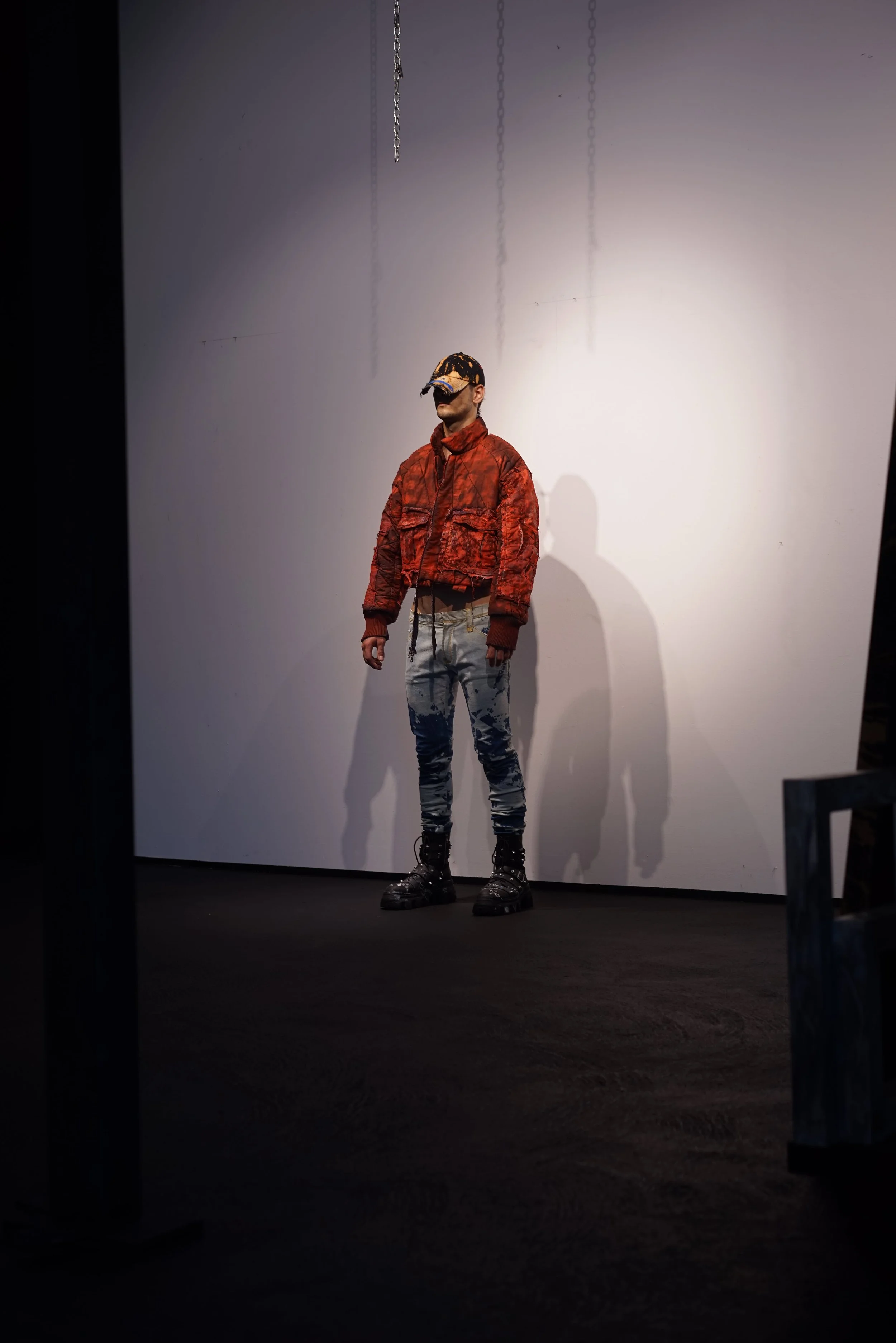 RtN_red_oil_painted_bomber_jacket_punk05390-7-min.jpg (Kopie)