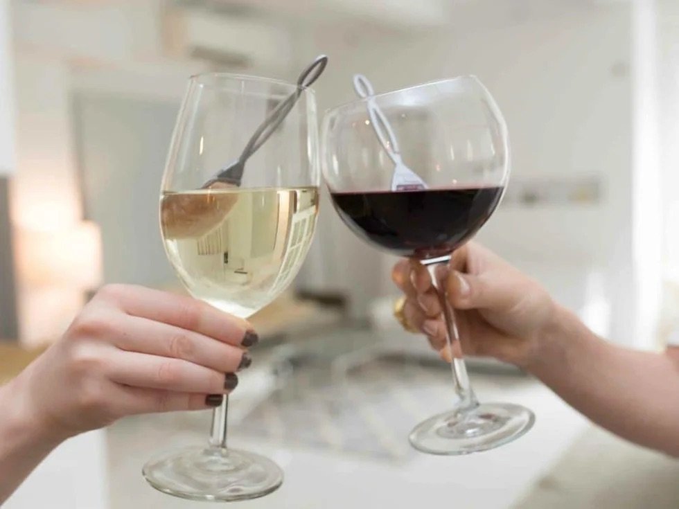 North Texan invents magical wand that waves away wine hangovers (HW Alumni, PureWine)