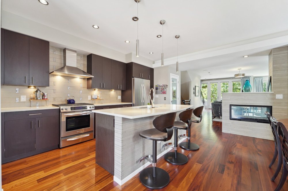 townhome bar.jpg