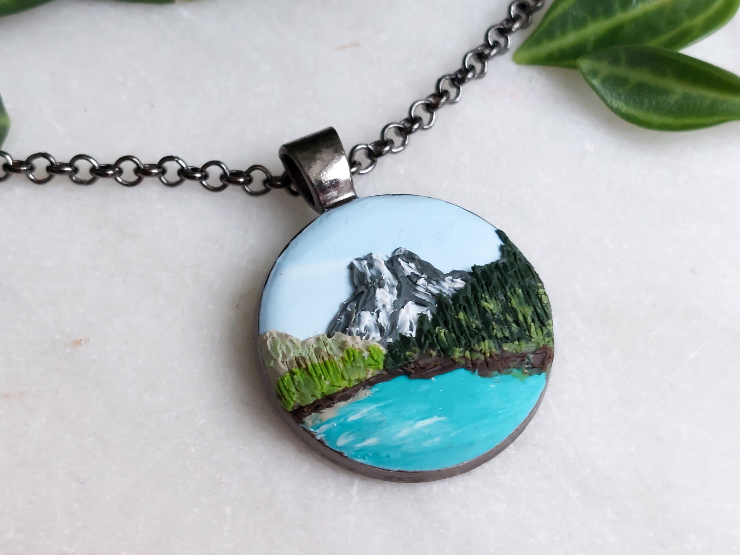 https://i.etsystatic.com/15080747/r/il/938618/3686990968/il_fullxfull.3686990968_4z45.jpg