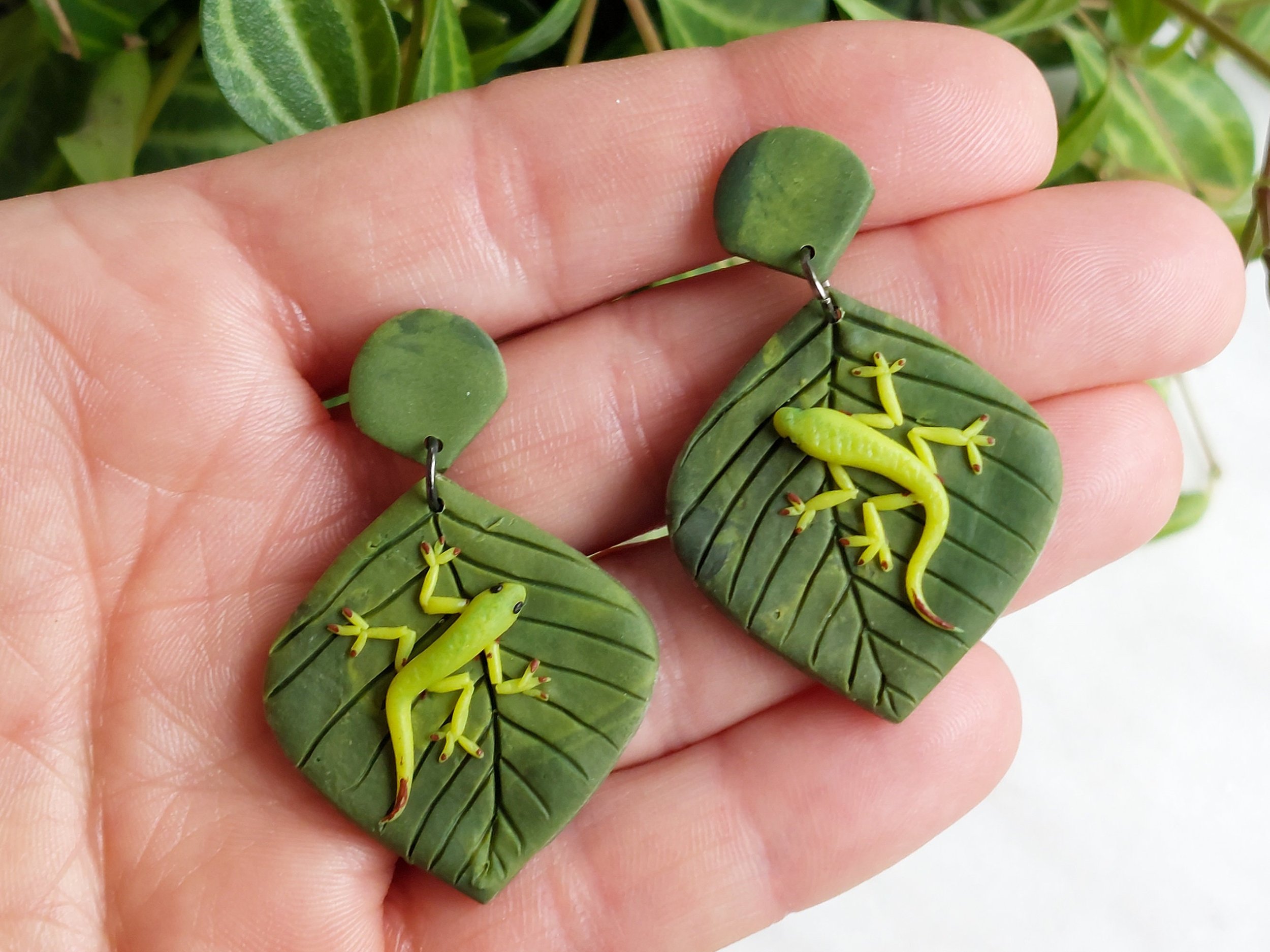 https://i.etsystatic.com/15080747/r/il/c1b0fe/3967364691/il_fullxfull.3967364691_ch0v.jpg