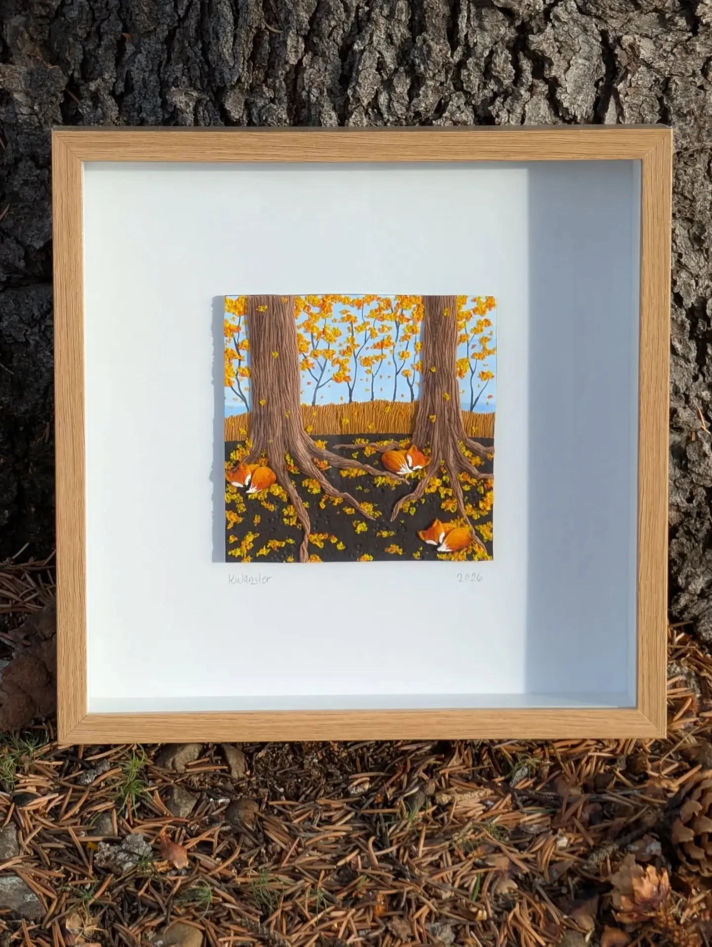 Coming to Naturecore Expo: our favourite tiny, hand-sculpted sleeping foxes in a ready-to-hang 10 x 10 framed piece! Perfect for a children's room, a classroom, etc.... 🦊🍂

This is a bit of a last minute addition to my market offerings, but I could
