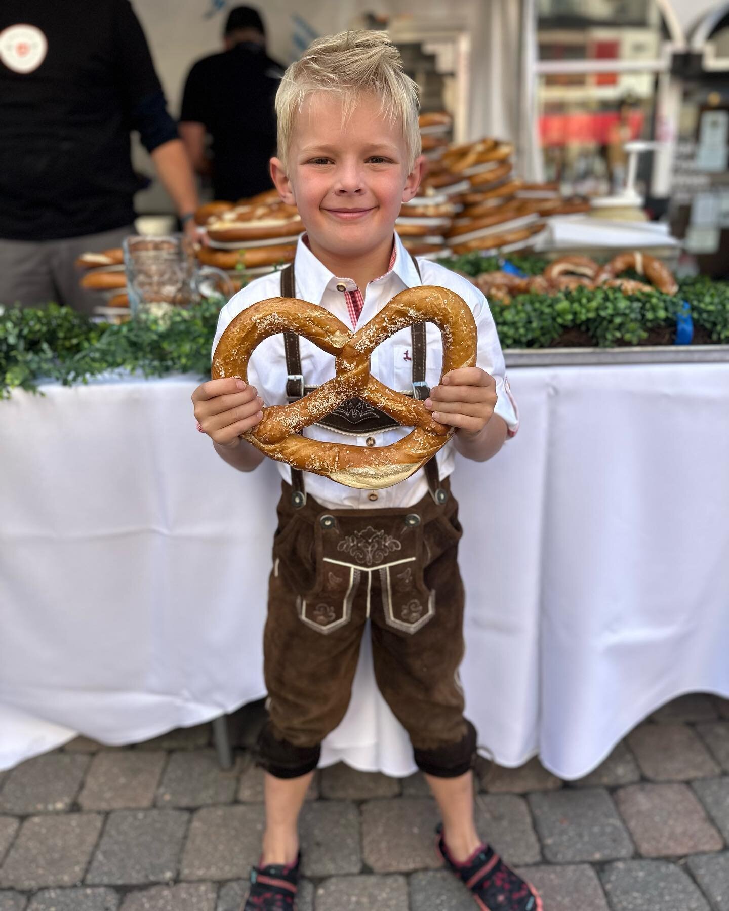 Oktoberfest season💯🥨#pretzel #pierogi #yummy