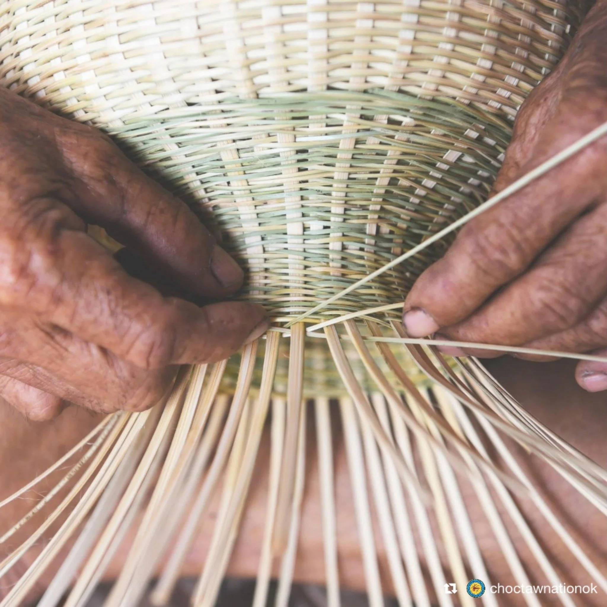 Repost from @choctawnationok
&bull;
Rectangular or square #Choctaw baskets typically commence with weaving at the bottom, with the pattern established as moistened cane strips are tightly interwoven. After completing the bottom, the weaver folds the 