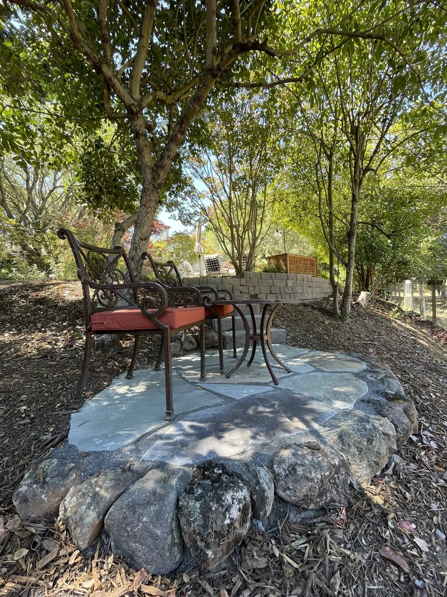 Room for two at the secluded vineyard view
