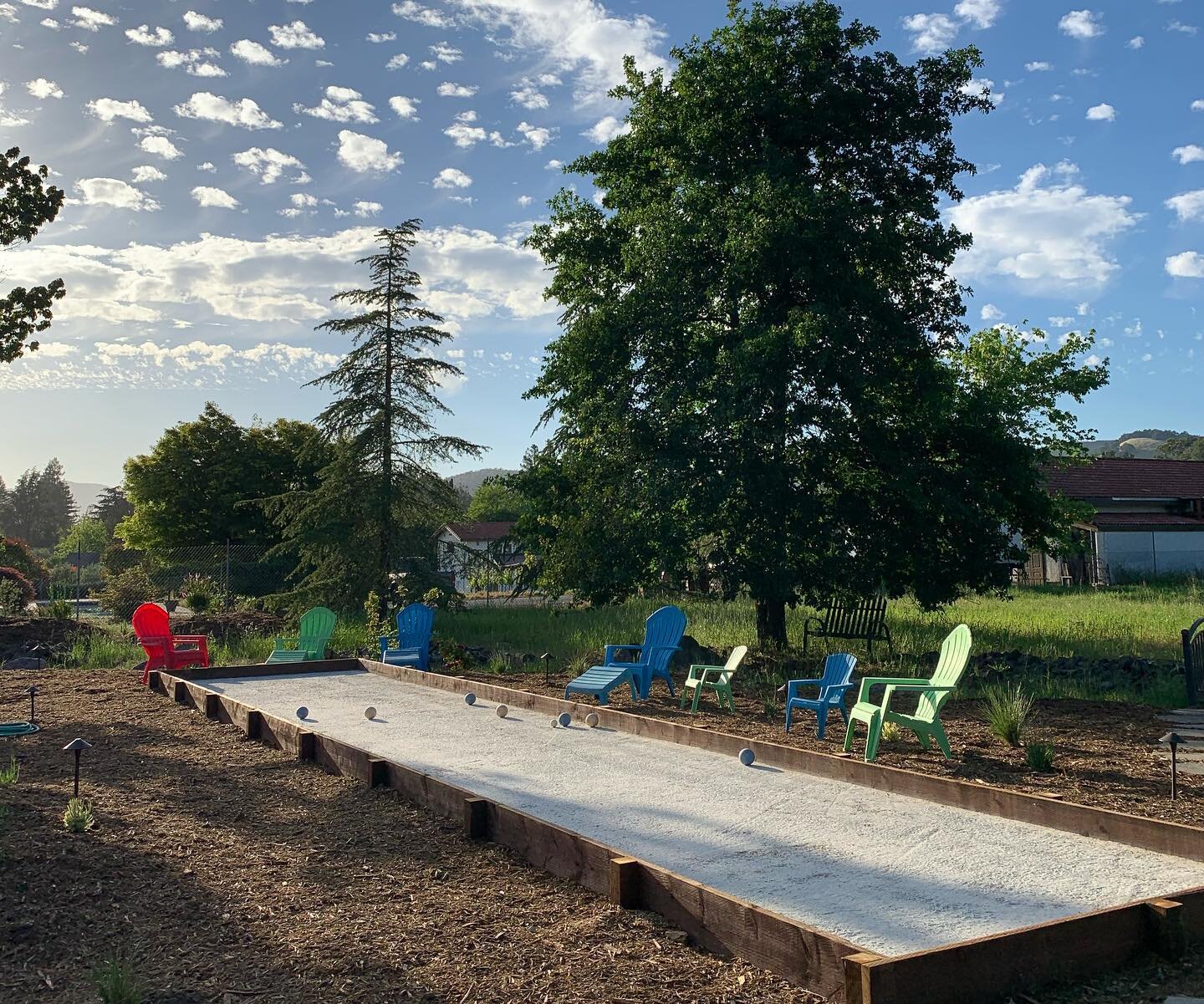 Just in time for summer vacay fun ✨

We regenerated an old landscape into a fresh, playful, pollinator full garden with lots of reuse materials 🦋

Revived bocce/game court, concrete re used as flagstone pathways, old wine barrels for sonoma flair, p