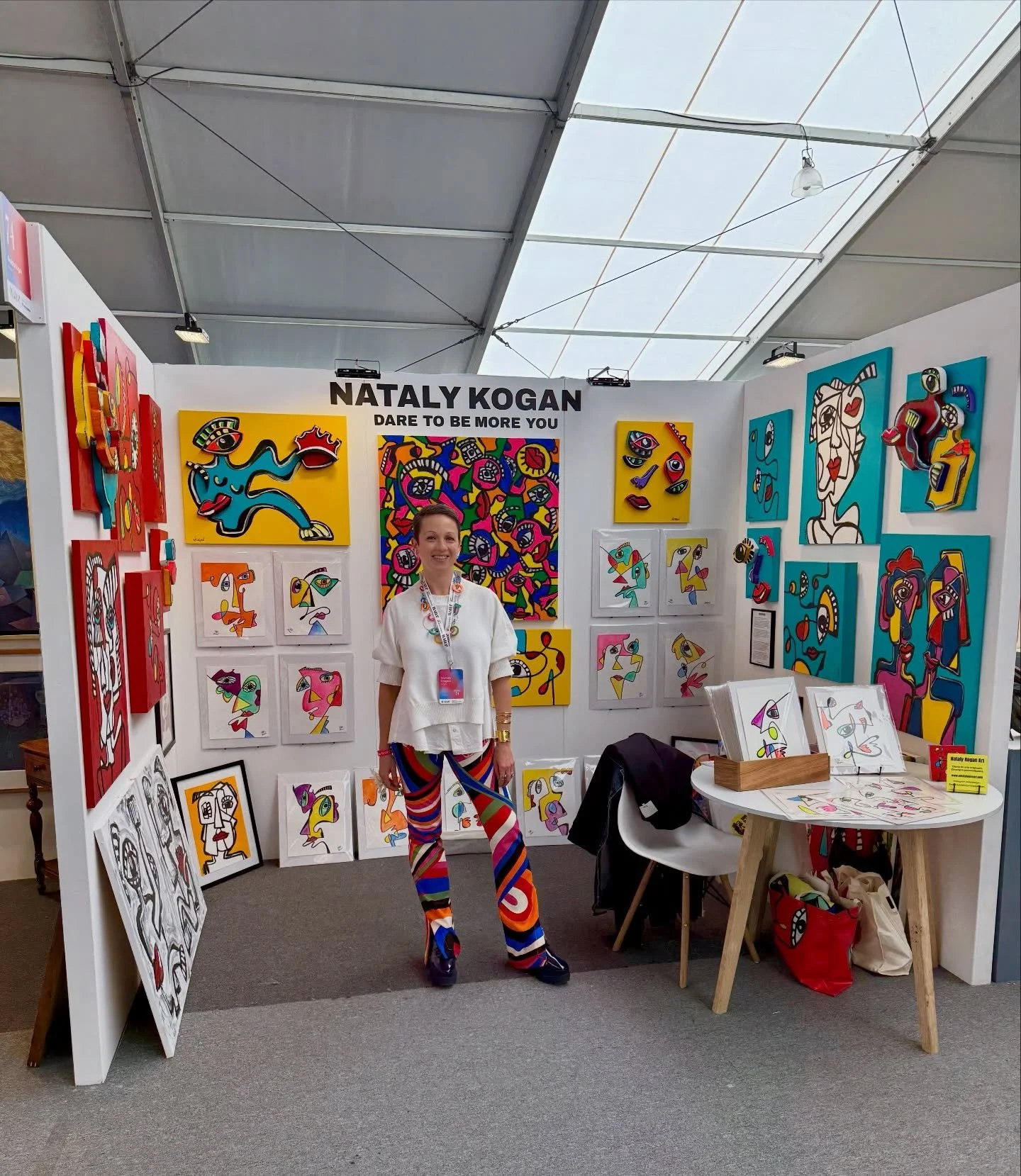 An absolutely incredible experience during the first two days of my art show in Mexico City as part of @bada_mexico and Art week&rsquo;
.
I&rsquo;m used to giving talks on big stages, but this is a new &ldquo;stage&rdquo; for me and my art. And the b