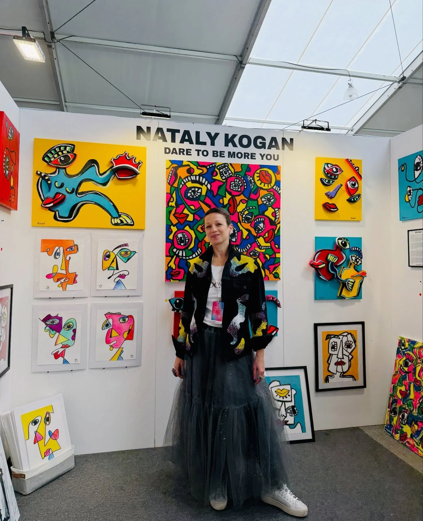 I almost cried during the 1st day of my art show.
.
At 50, I undertook a huge dare: stop hiding as an artist and do a big art show in Mexico City.
.
I worked on the collection for months. We invested a lot to pack and ship it - especially because som