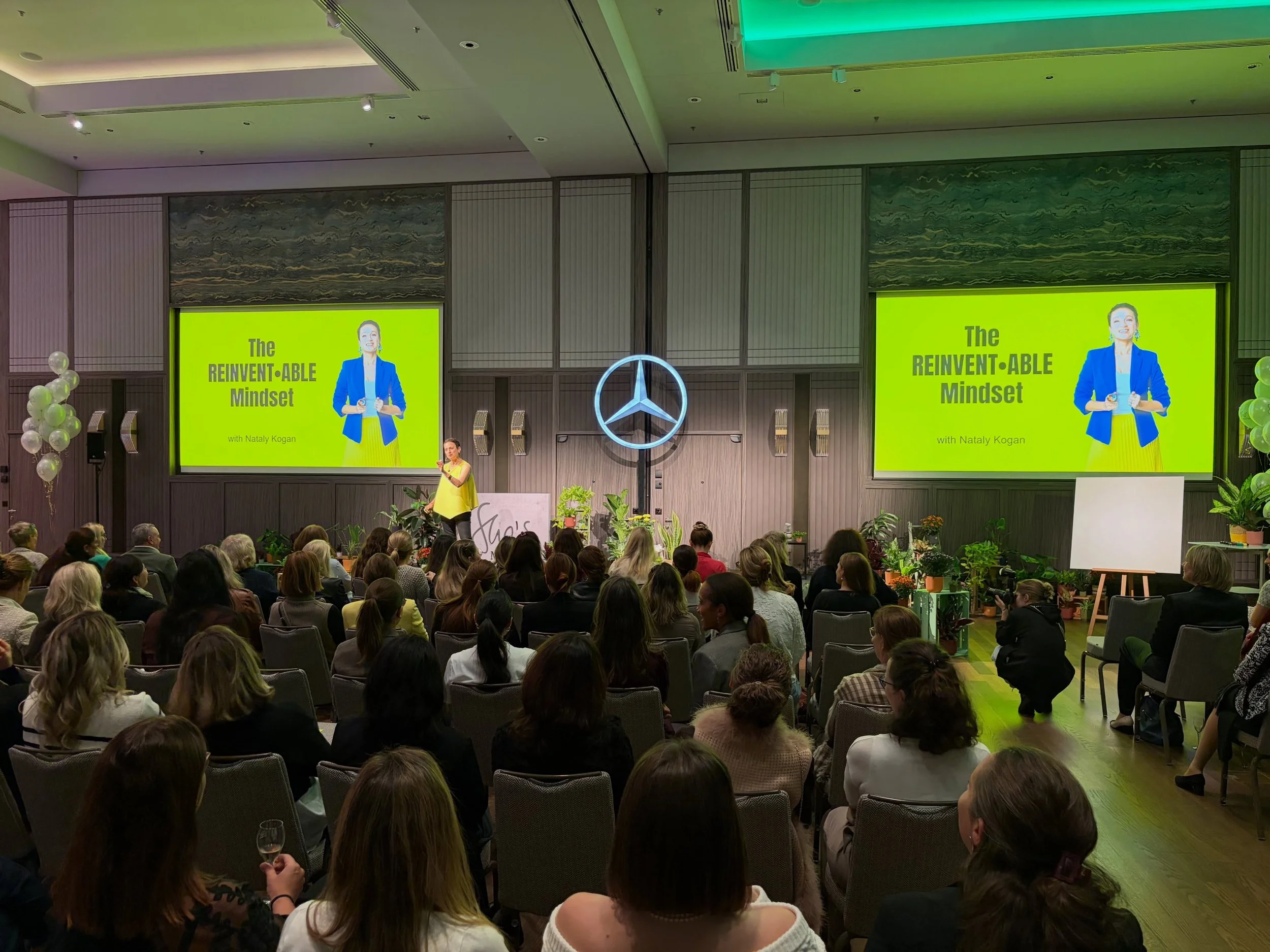An absolutely incredible event last night at the She&rsquo;s Mercedes event in Zurich!✨🎤

We talked about embracing change as a catalyst to grow and expand and the women in the audience dared themselves to take action to create their next&hellip;

&