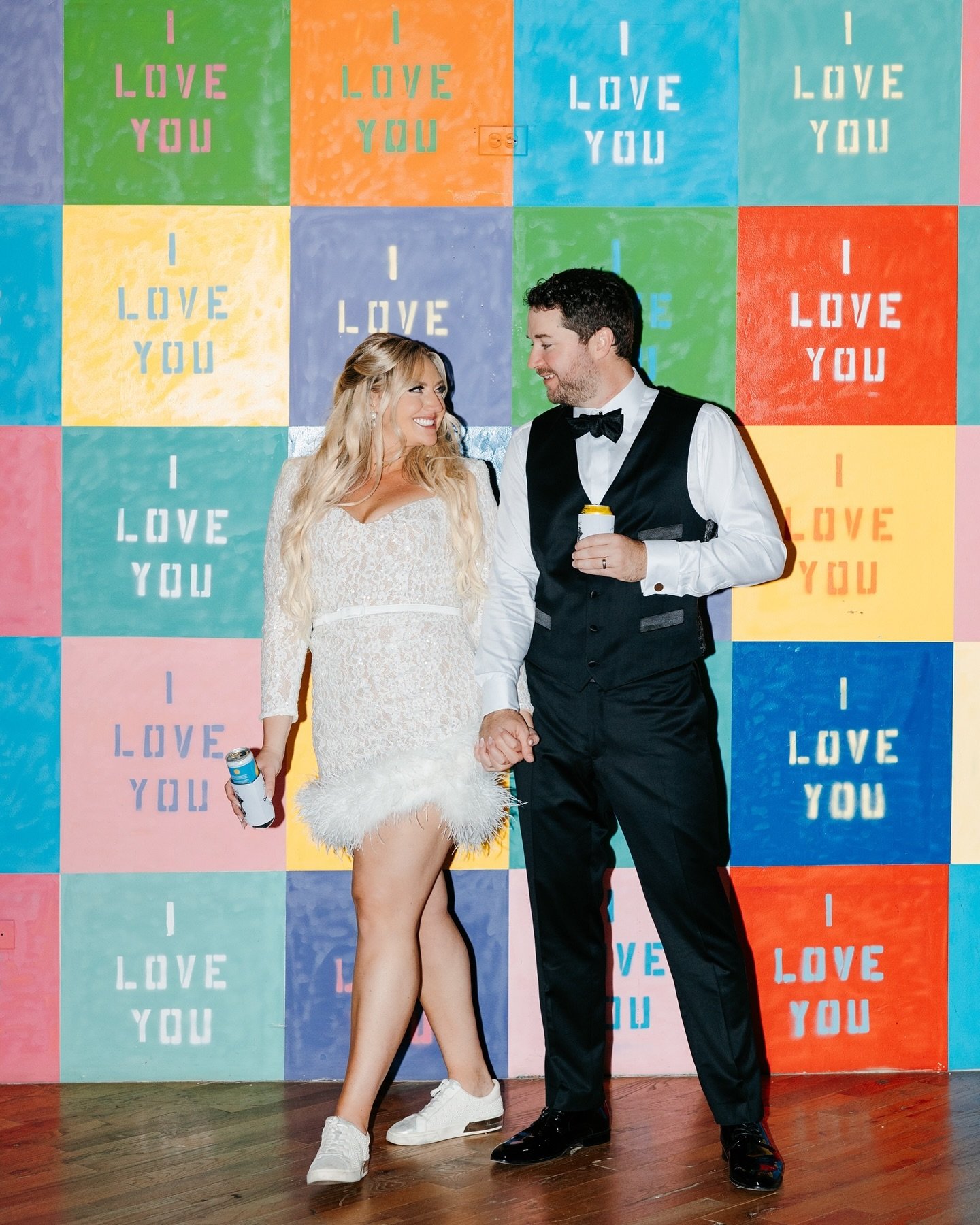 A round of applause for the outfit change!!!! Emily + Colin part 2 at the BEST PARTY EVER!!! 🪩🤍 This is also your reminder to always sneak away for some night time portraits! Editing this gallery is easy when it means I get to feel the energy of th