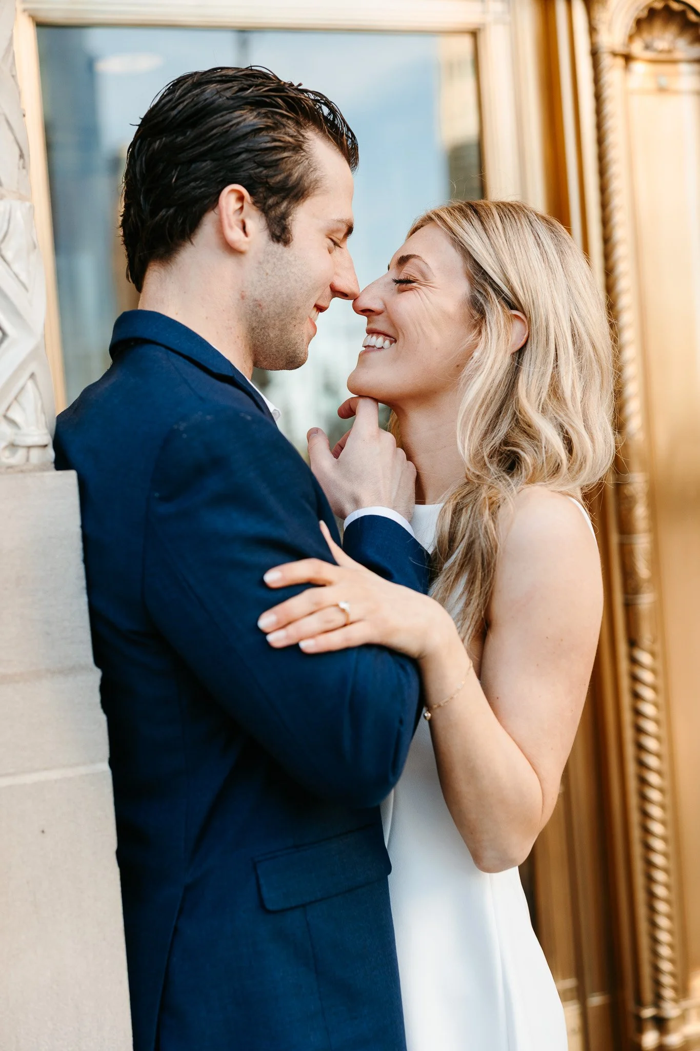 wrigley building chicago engagement photos