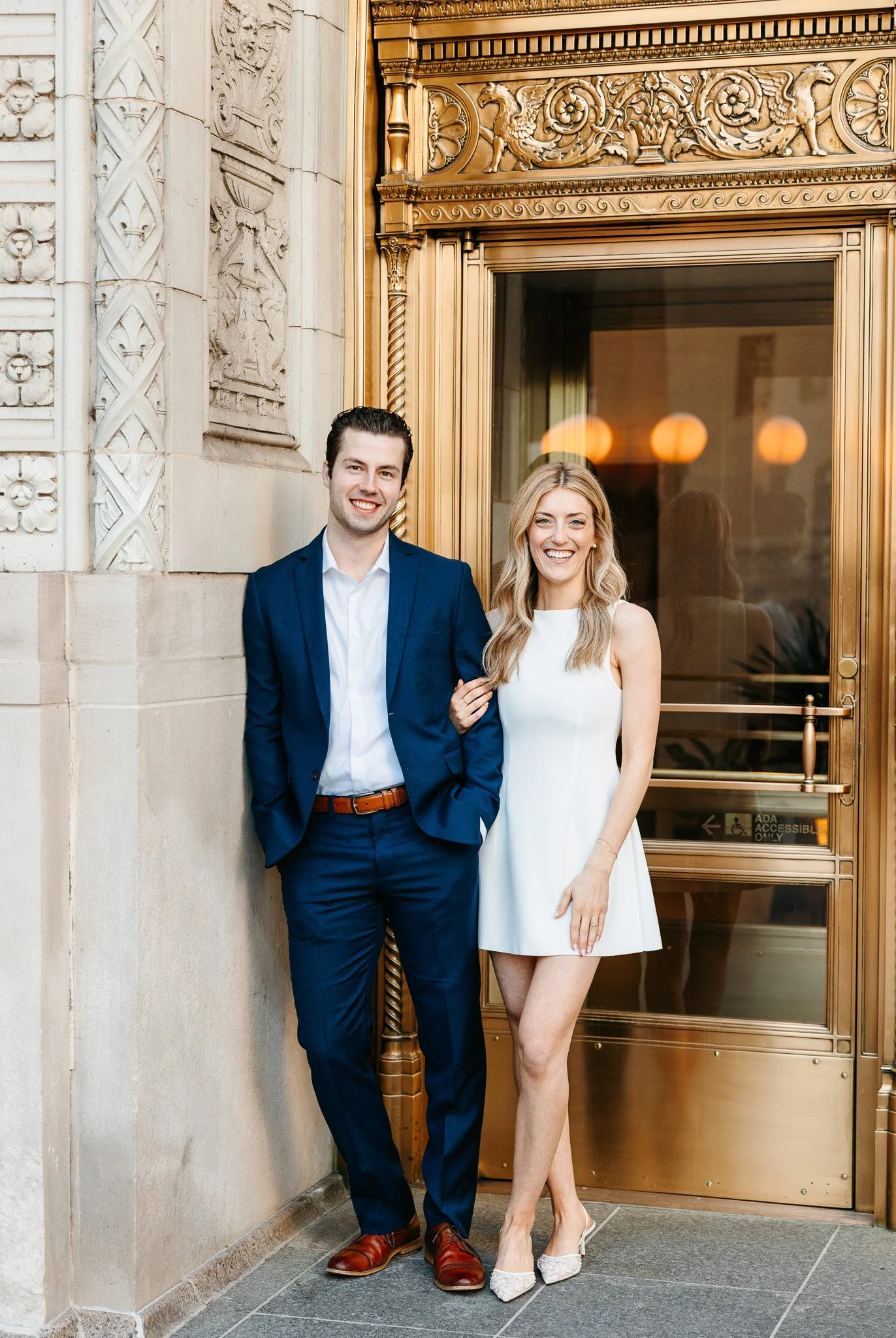 wrigley building chicago engagement photos