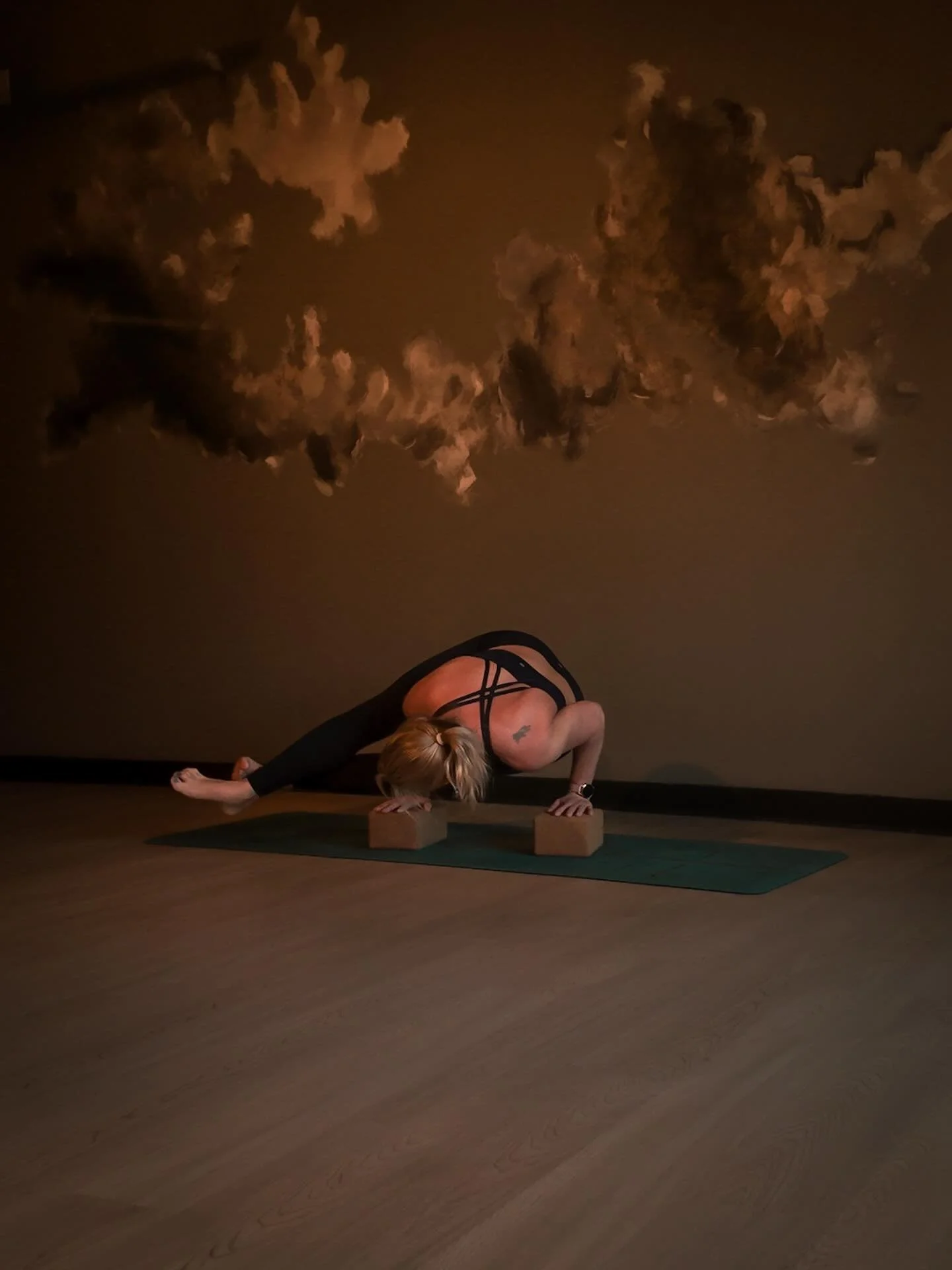 Upside down&hellip; but make it approachable 🧘&zwj;♀️✨ 

Autumn is hosting an Inversion + Arm Balance Workshop built for real people&hellip; not just the ones already floating in handstands. 

She&rsquo;ll break down what these poses actually are, h