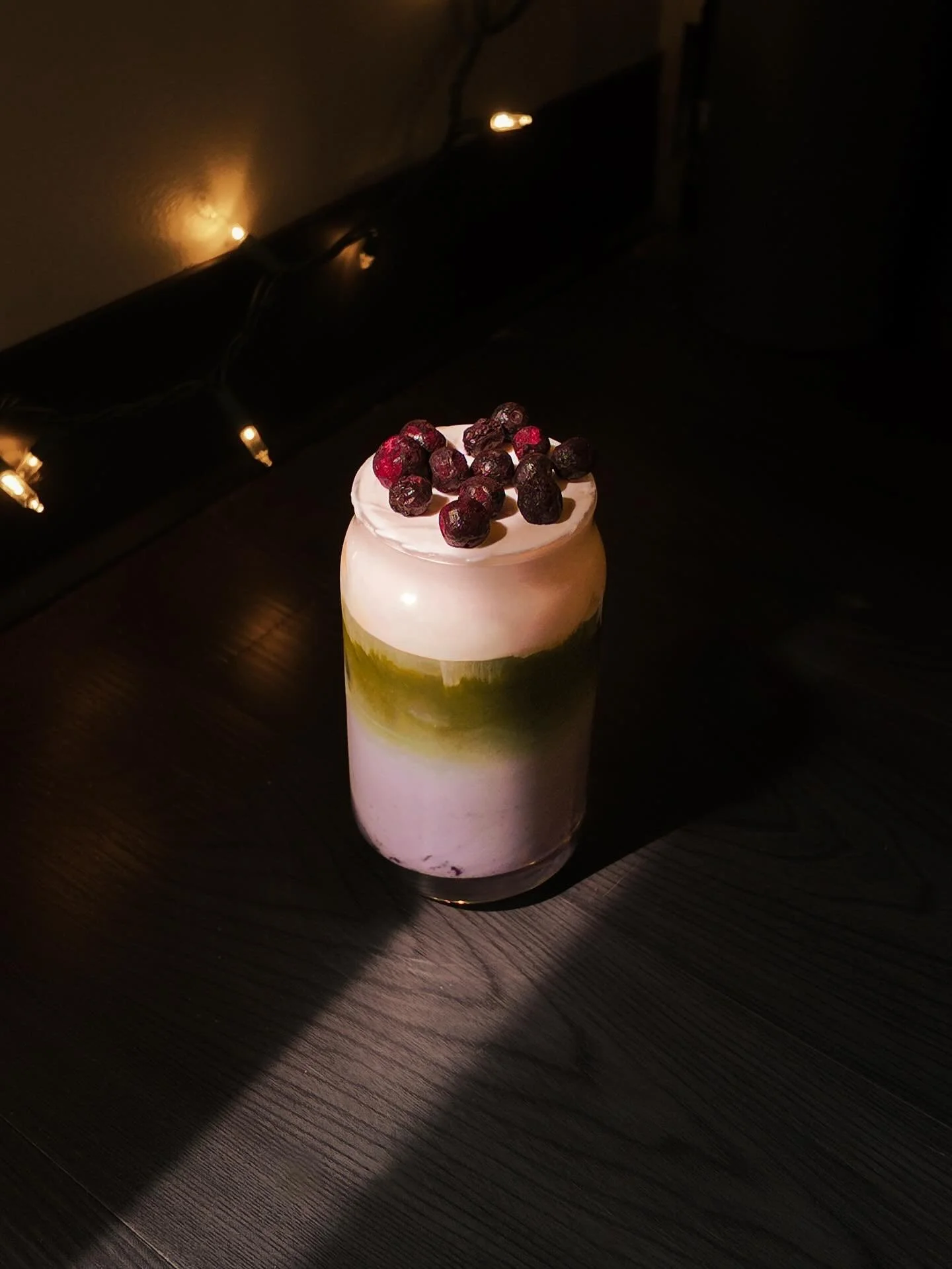 Spring Menu is HEREEEE🌿🌞

🫐 Blueberry Lavender Matcha 
Layered with housemade blueberry pur&eacute;e + syrup, creamy matcha, and topped with our lavender cold foam + freeze-dried blueberries.

🥥 Salted Caramel Coconut Chai 
Coconut cream, chai, a
