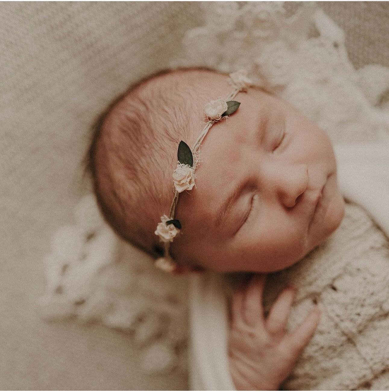 SHOP UPDATE DAY!!!!!!! LOTS of new spring items! Tonight at 8pm the shop will be updated ❤️ also, can you handle this cuteness from @ellemichaelphotography 🥰🥰🥰🥰 loooove ❤️ #newbornphotographyprops #newbornphotoprops #photoprops